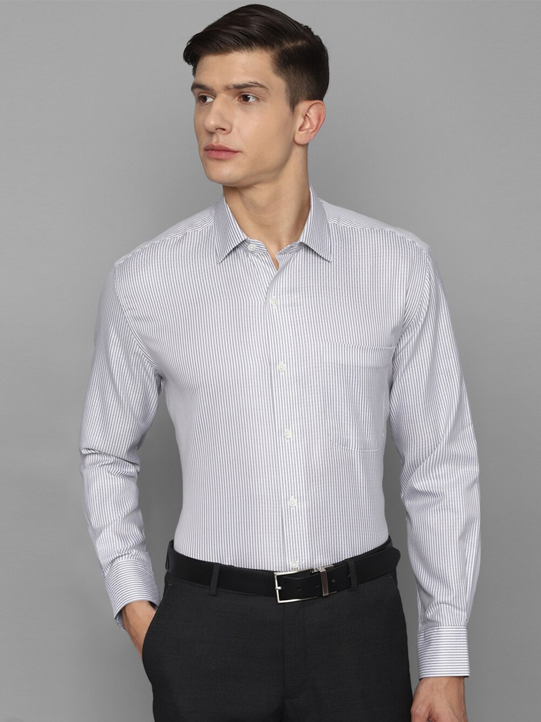 

Luxure by Louis Philippe Men Grey Checked Formal Shirt