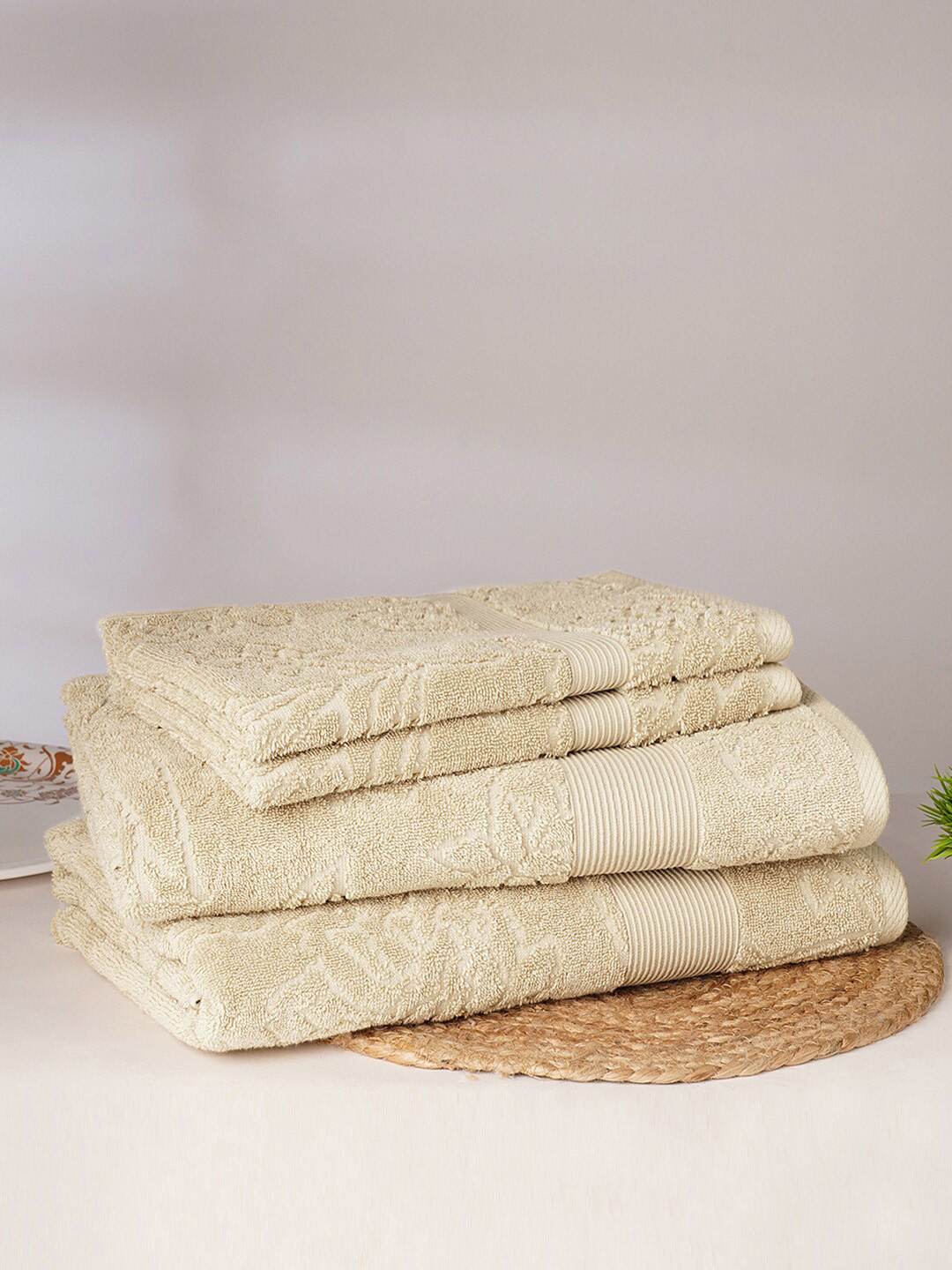 

SPACES Set of 4 Beige 550 GSM Pure Cotton Towel Set