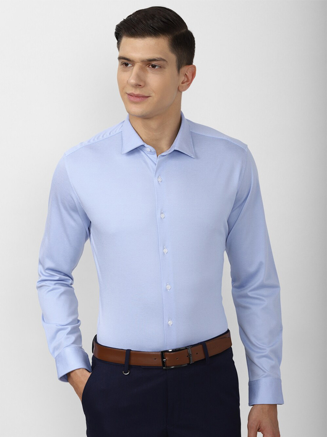 

Van Heusen Men Blue Slim Fit Formal Shirt