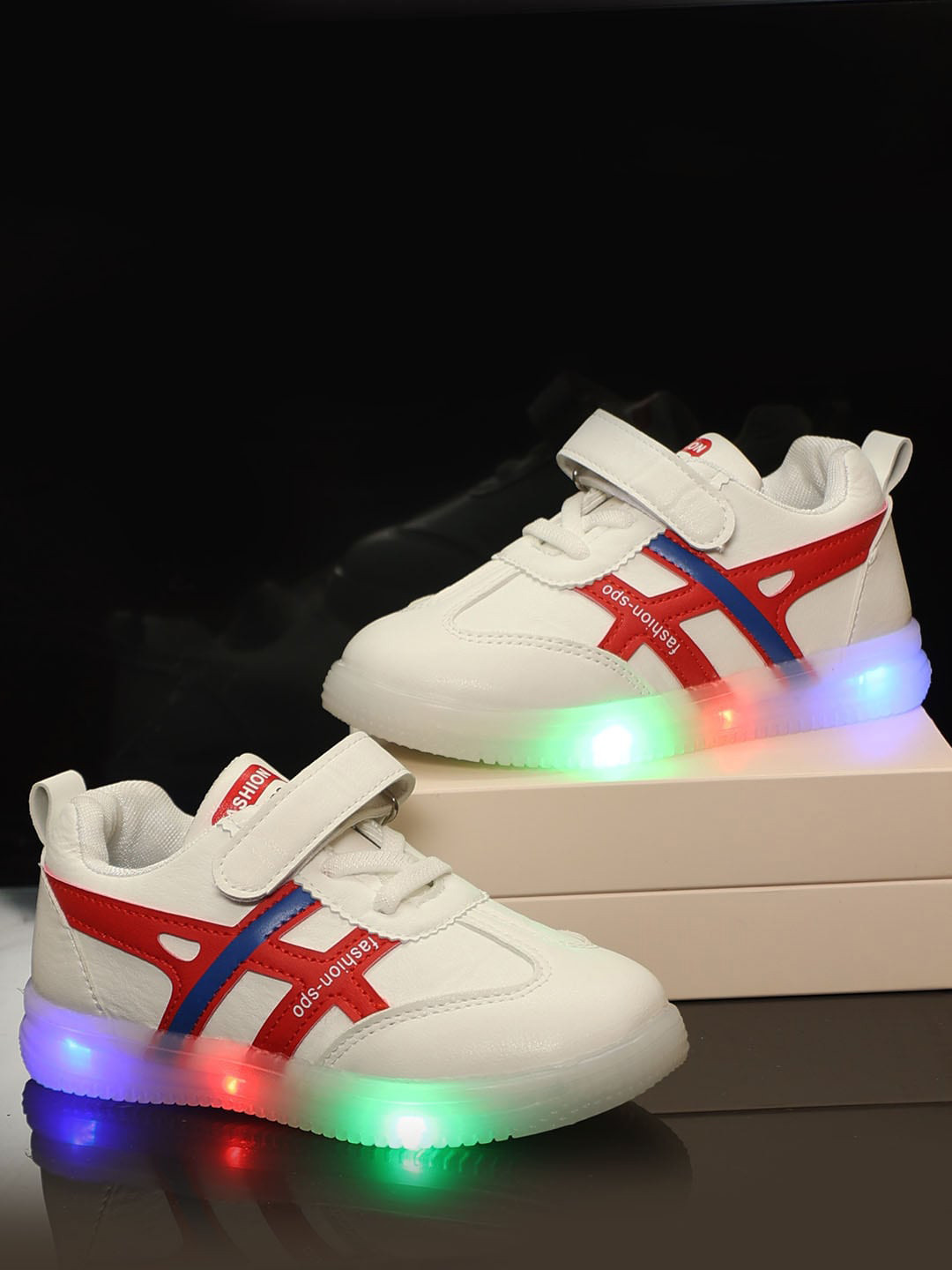 

PASSION PETALS Unisex Kids White Printed PU Sneakers