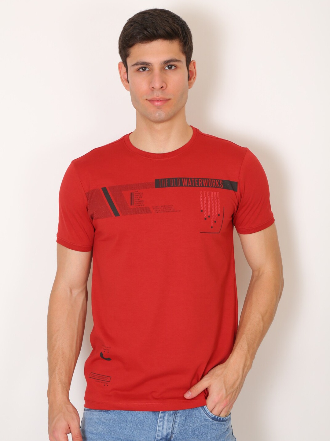 

VINSON Men Red Slim Fit T-shirt