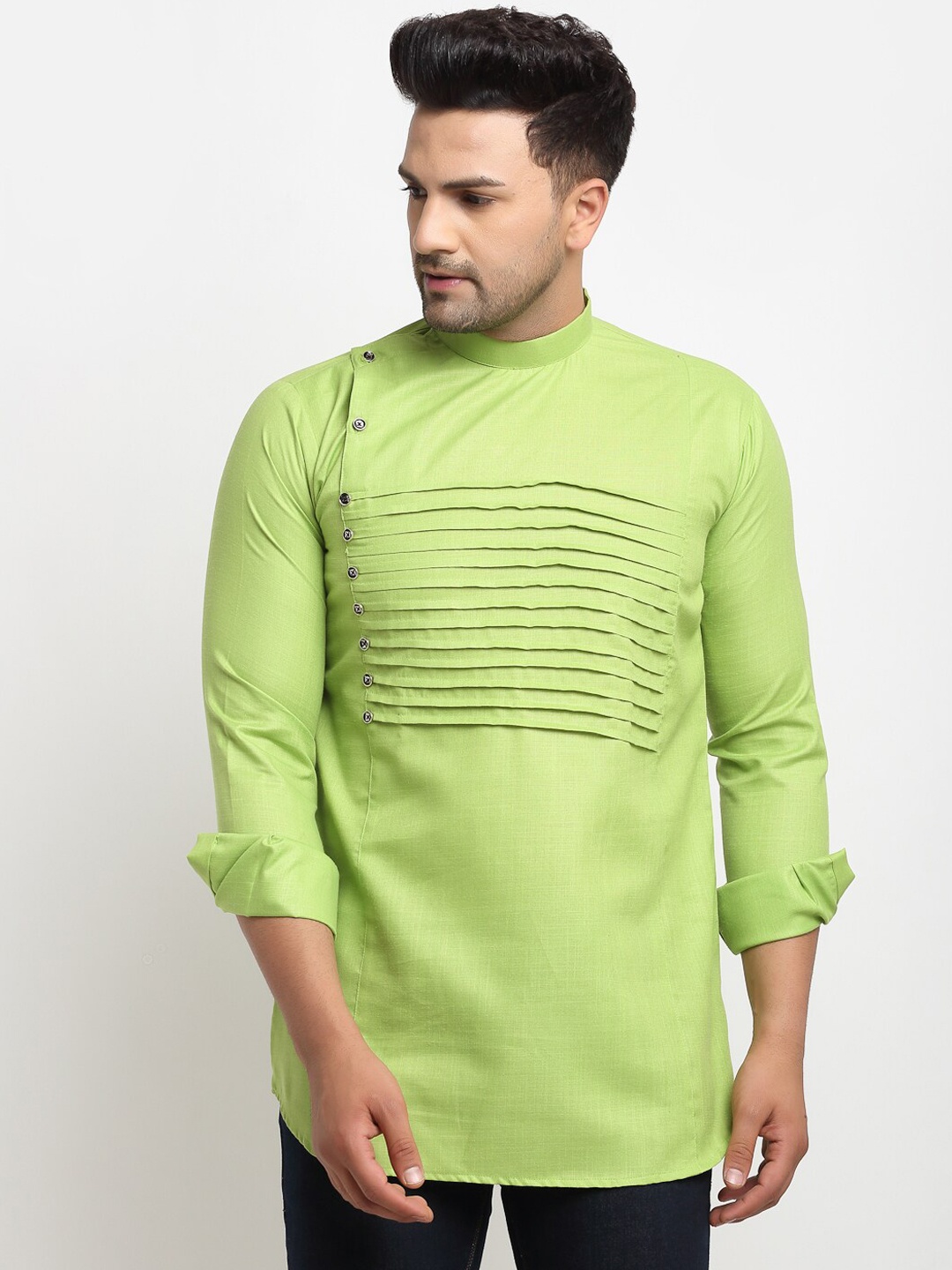 

Kaifoo Men Green Thread Work Kurta