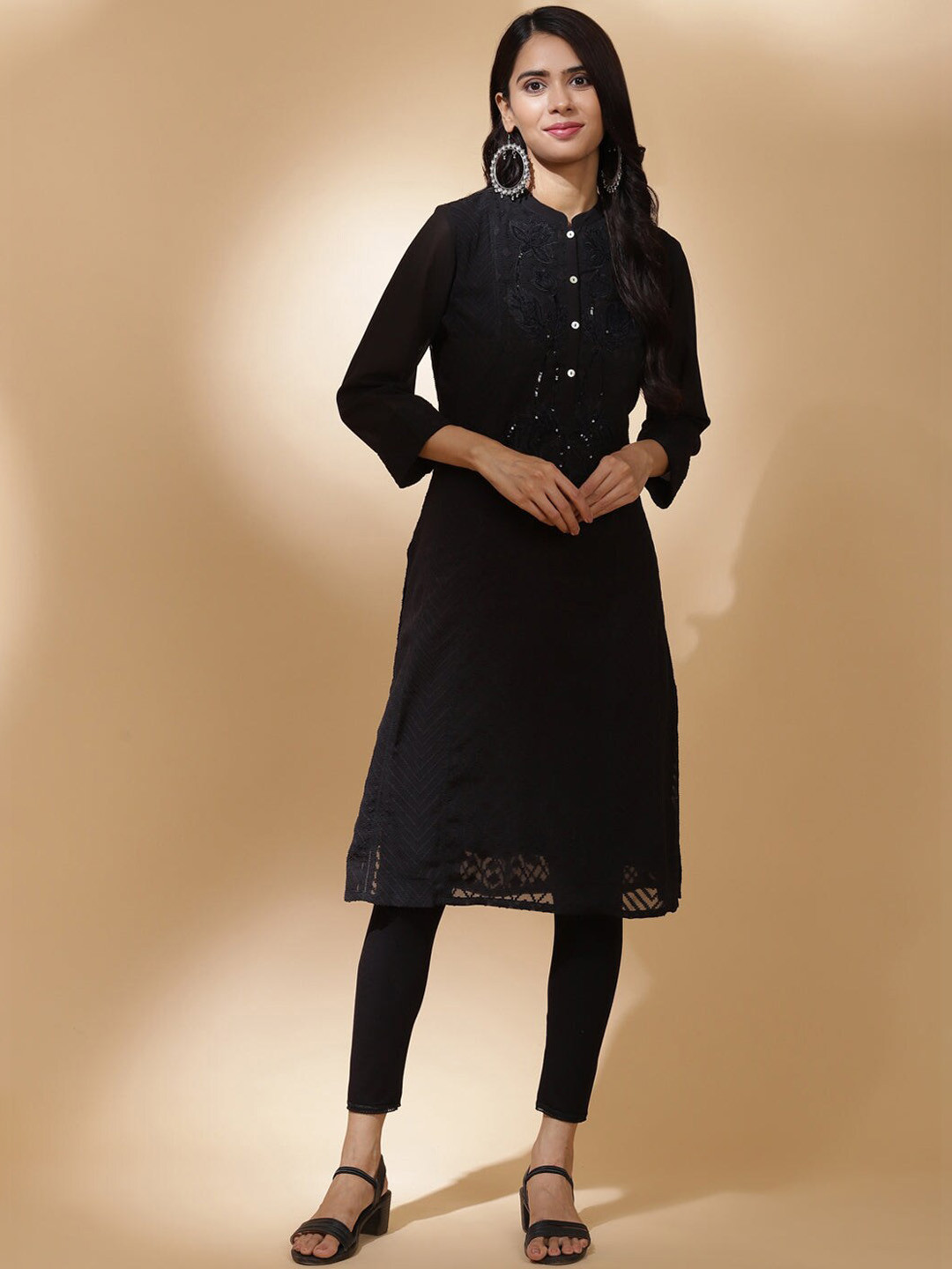 

Lakshita Women Charcoal Thread Work Georgette Kurta