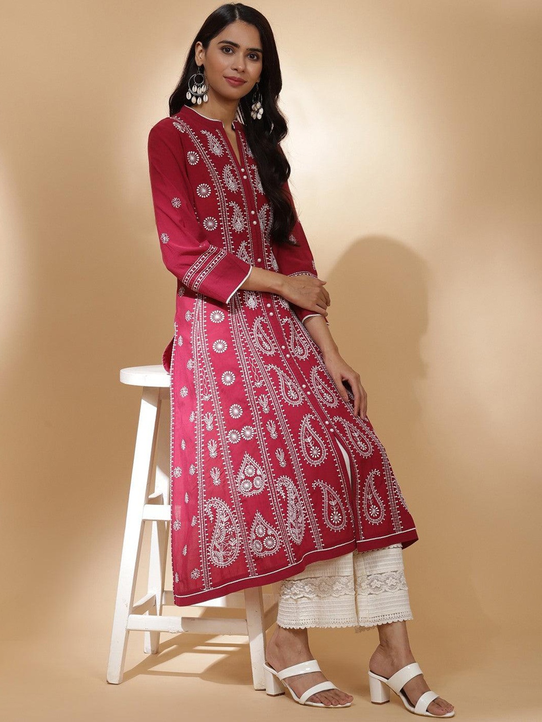 

Lakshita Women Red & White Ethnic Motifs Printed Kurta