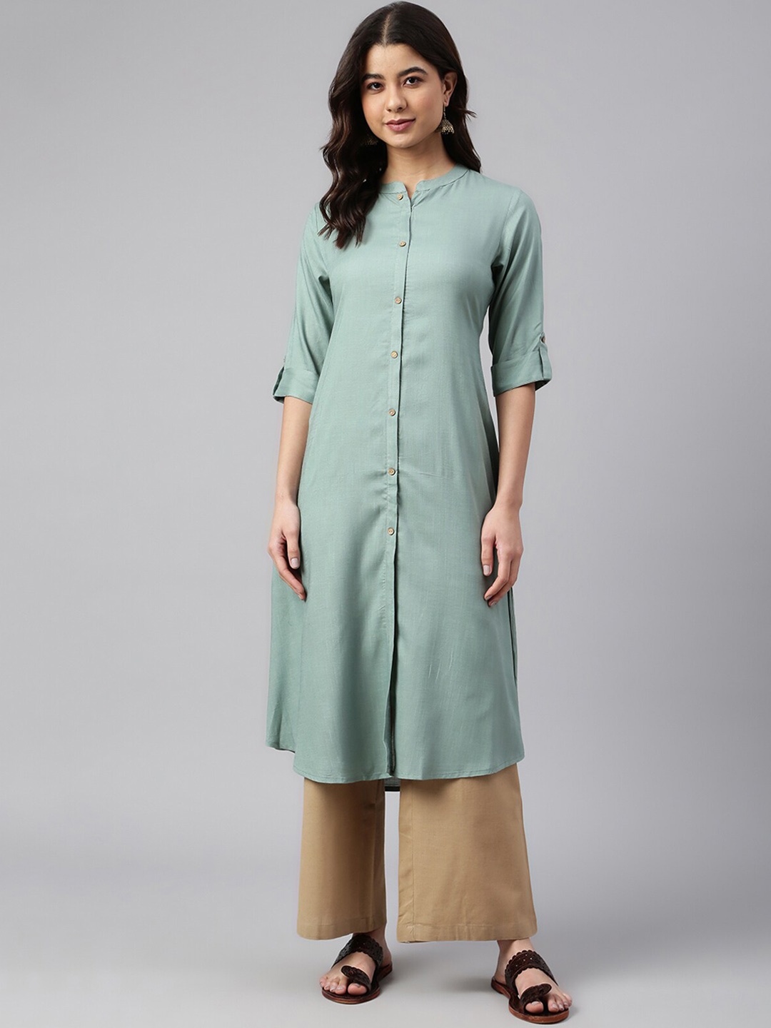 

Janasya Women Sea Green Thread Work Kurta