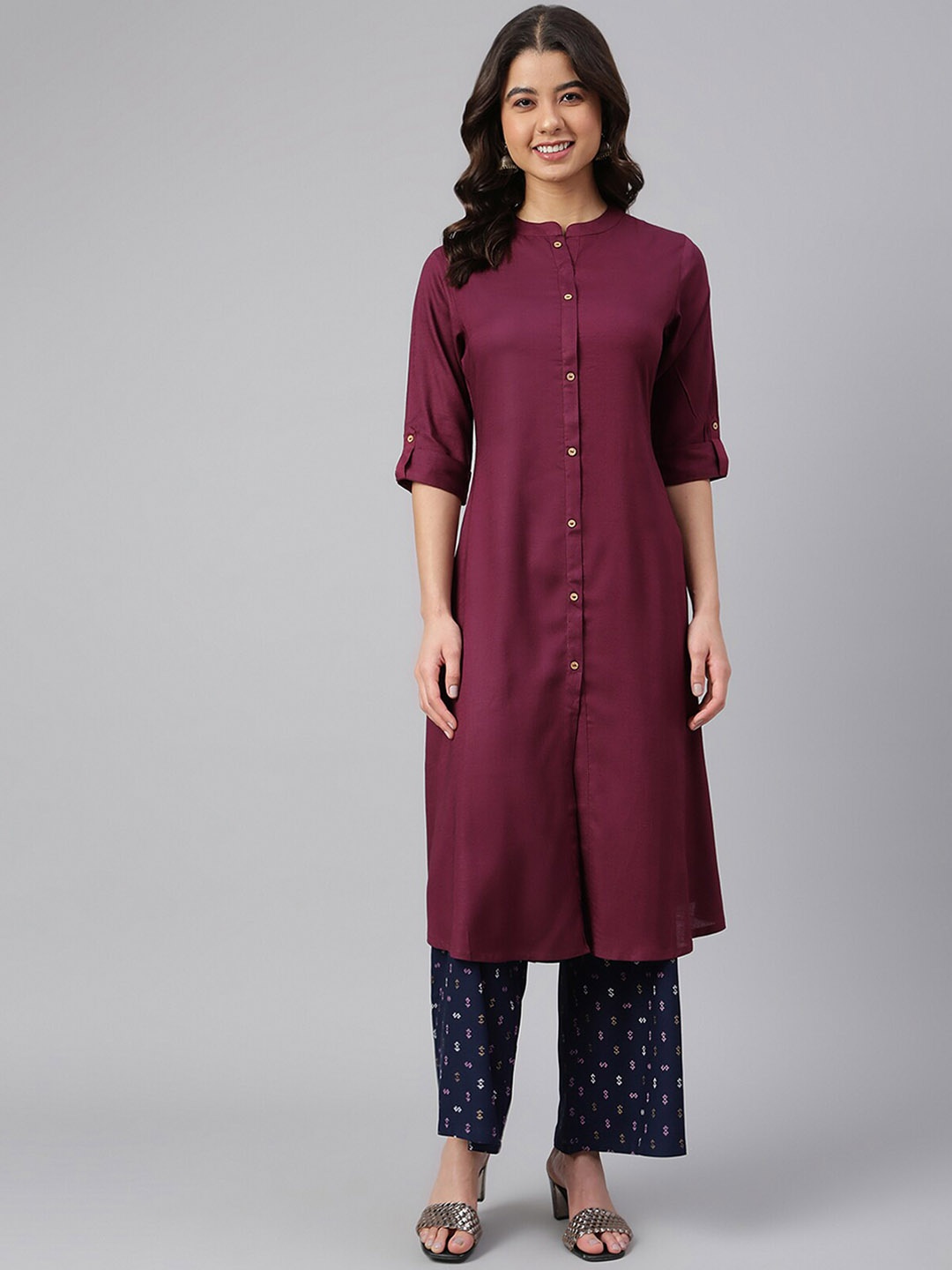 

Janasya Women Burgundy Kurta