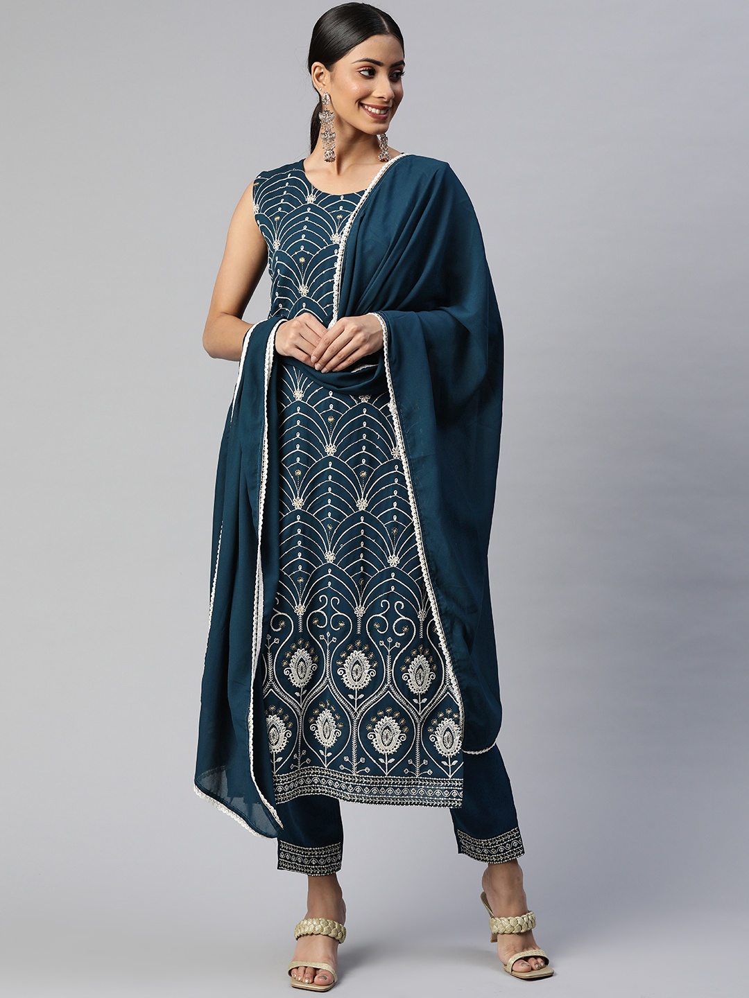 

heemara Women Teal Thread Work Kurta with Trousers & With Dupatta