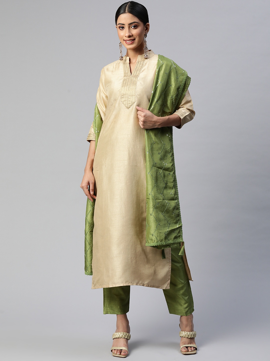 

heemara Women Beige Yoke Design Kurta with Trousers & With Dupatta