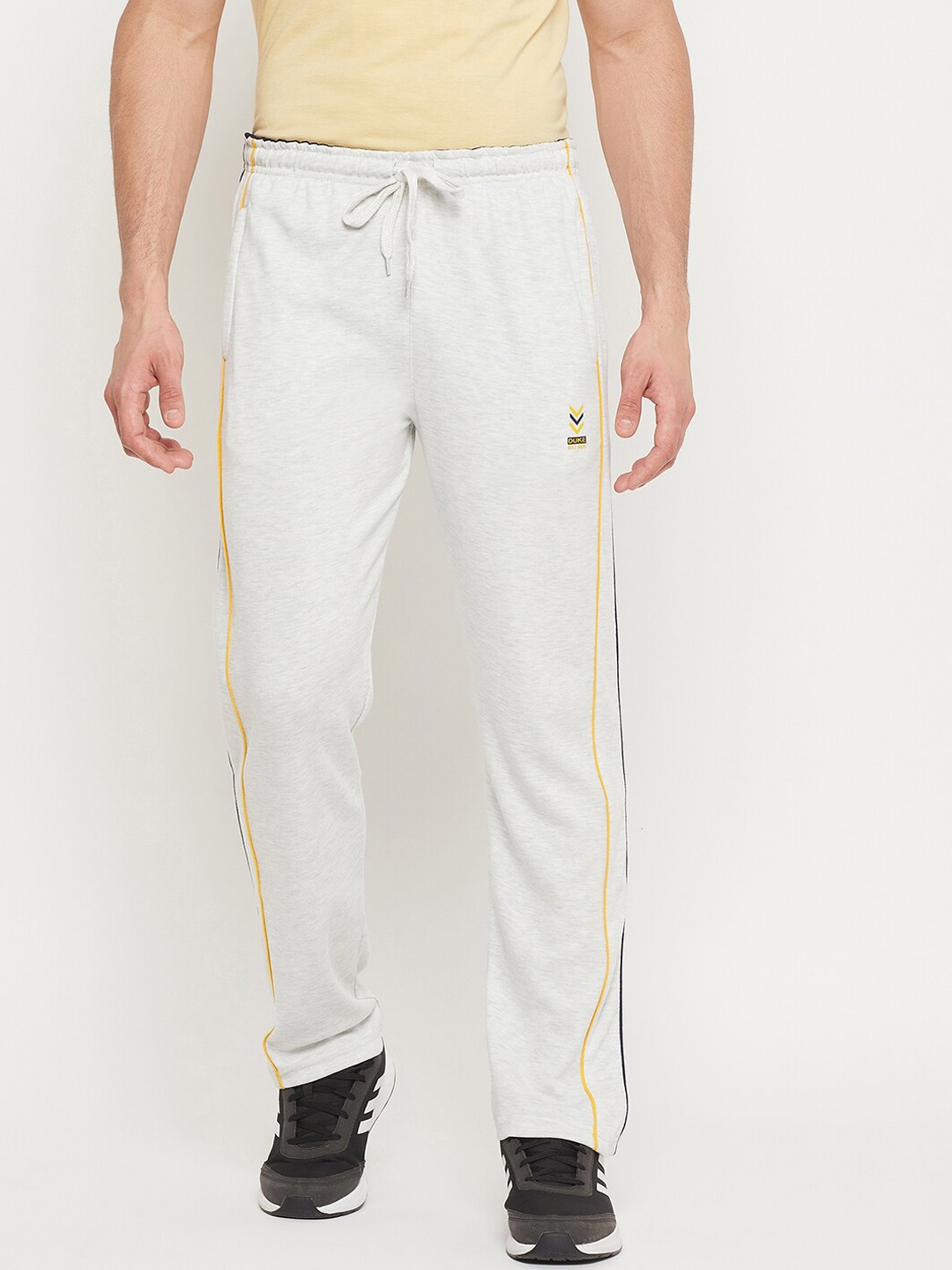 

Duke Men White Solid Cotton Track Pants