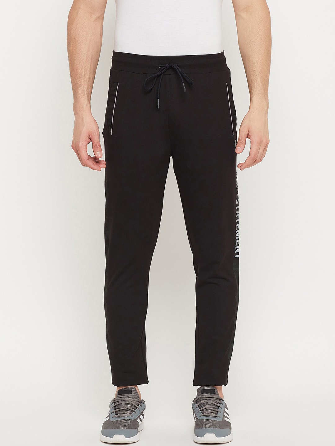 

Duke Men Black Solid Track Pants