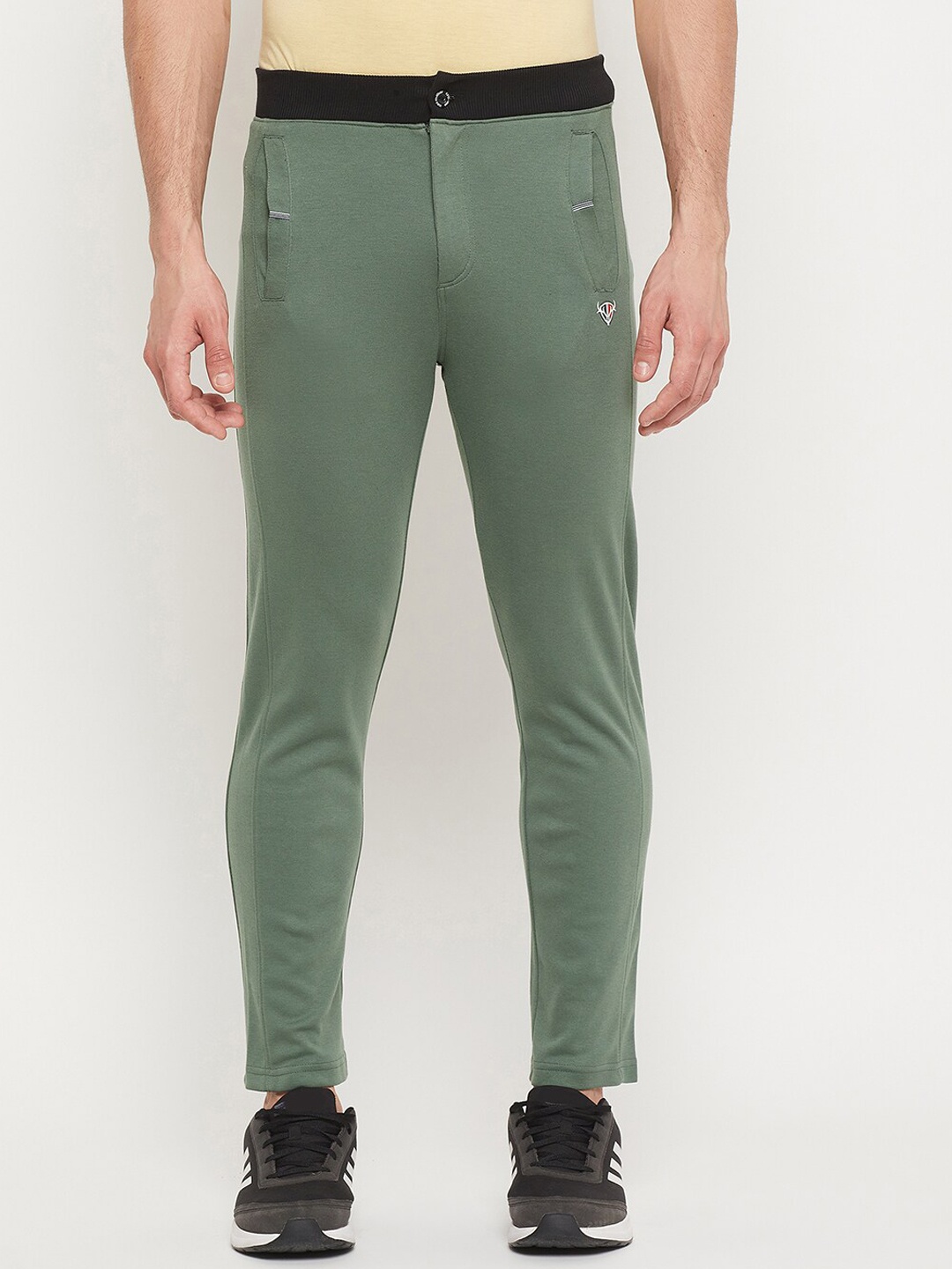 

Duke Men Green Solid Cotton Slim-Fit Track Pants