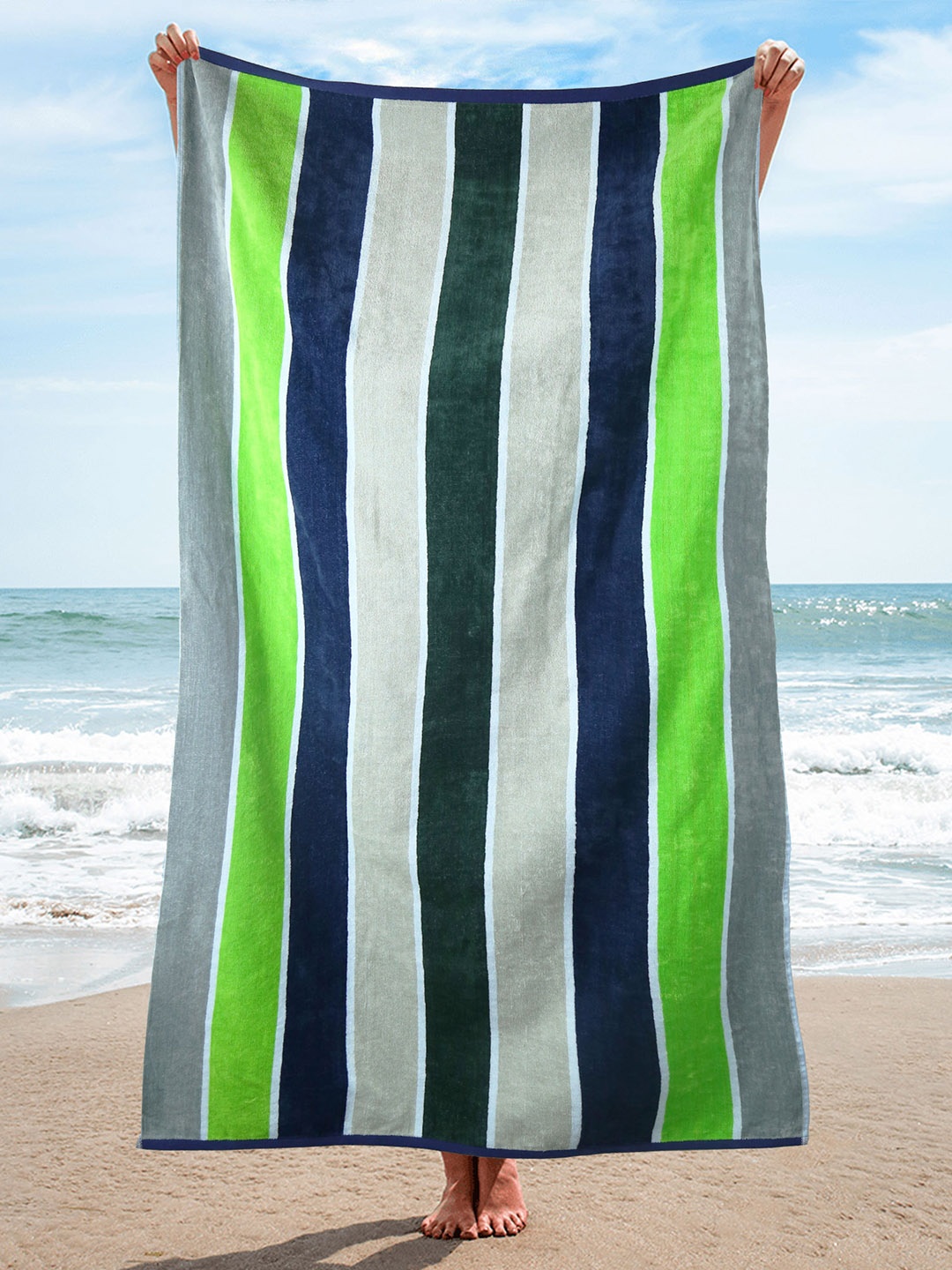 

MYTRIDENT Set Of 4 Green Blue Striped 500 GSM Bath Towels