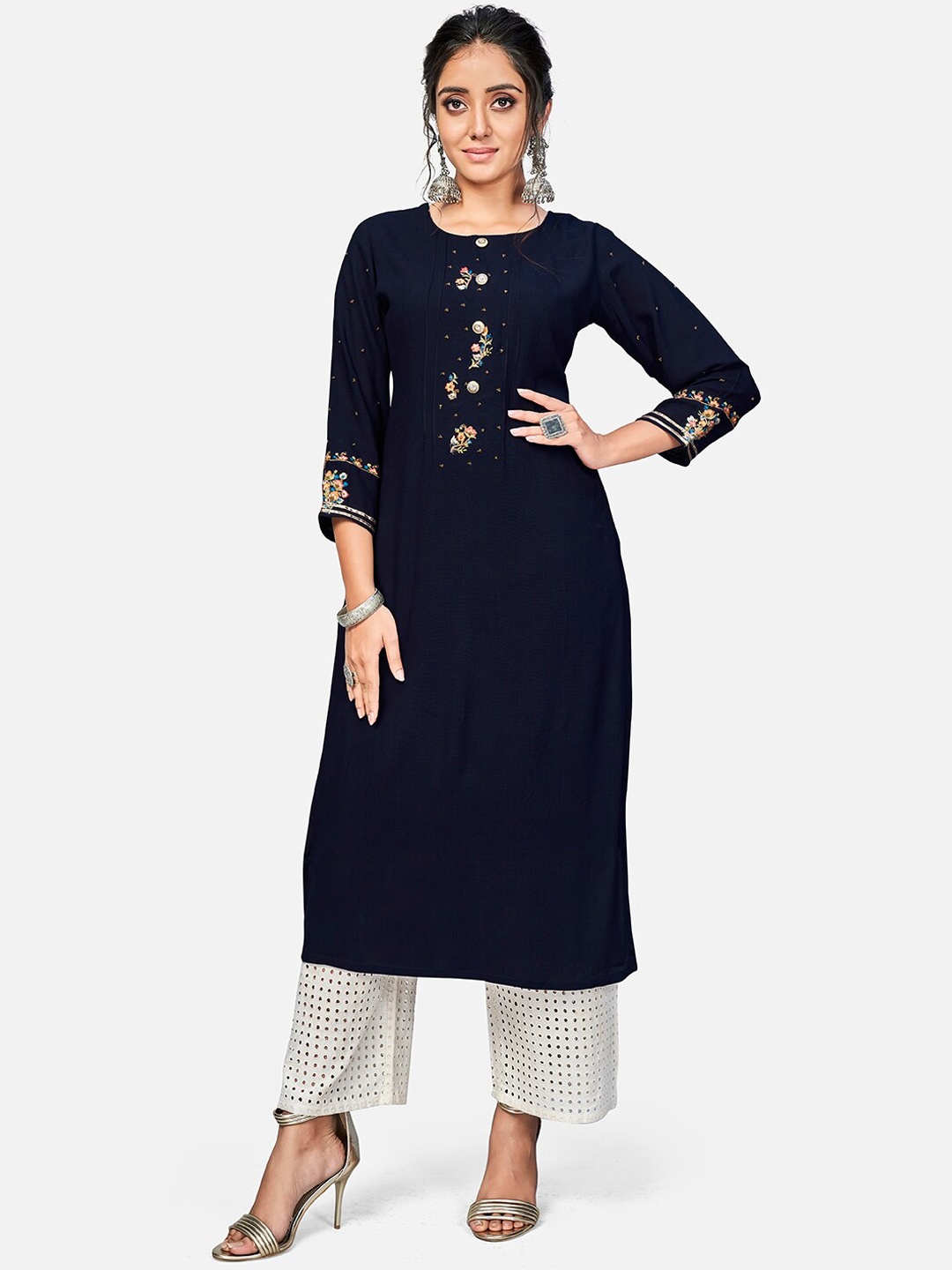 

Vbuyz Women Blue Yoke Design Embroidered Kurta