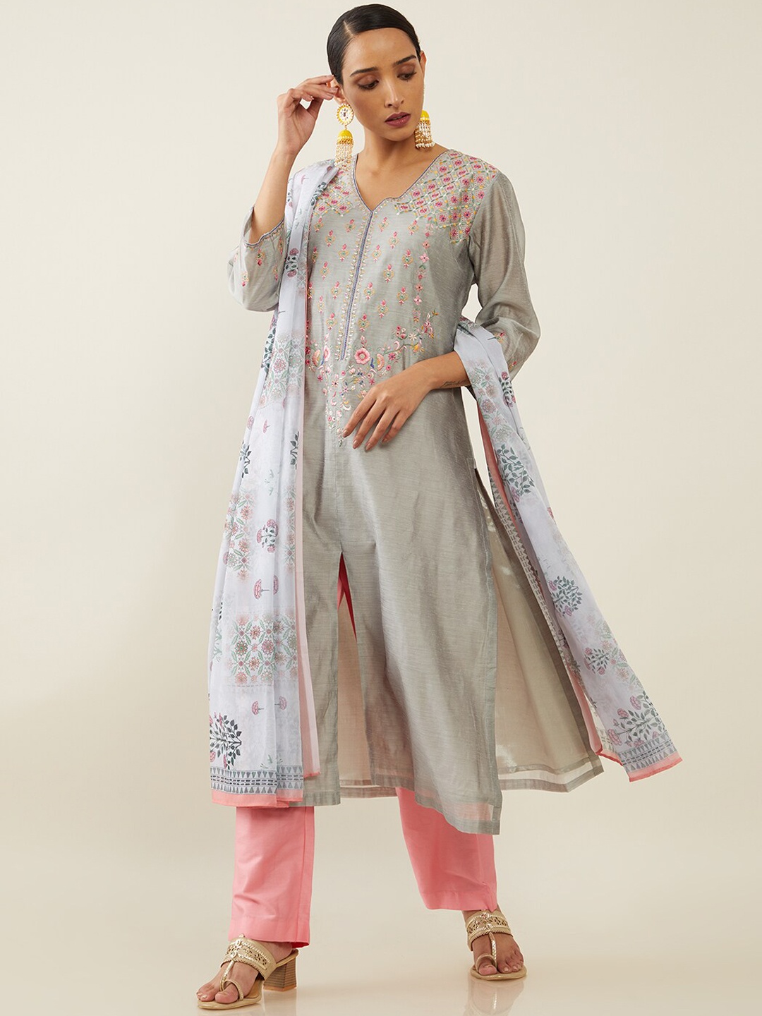 

Soch Women Grey Floral Embroidered Empire Chanderi Silk Kurta Set With Dupatta