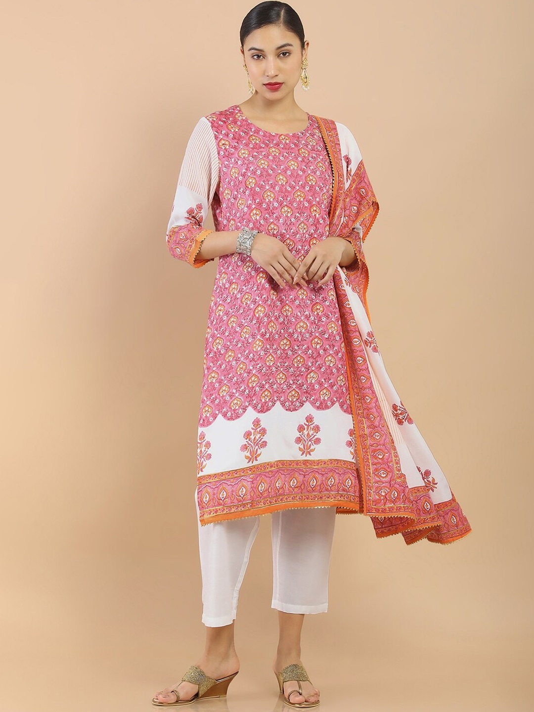Soch Women Pink Floral Print Gotta Patti Kurta Set