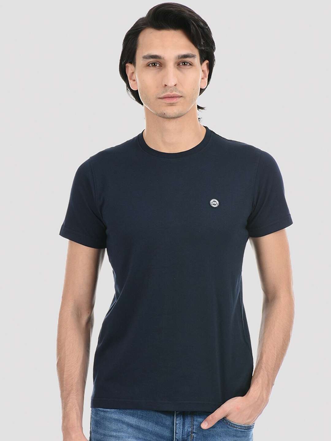 

Cloak & Decker by Monte Carlo Men Navy Blue Solid Regular Fit T-shirt