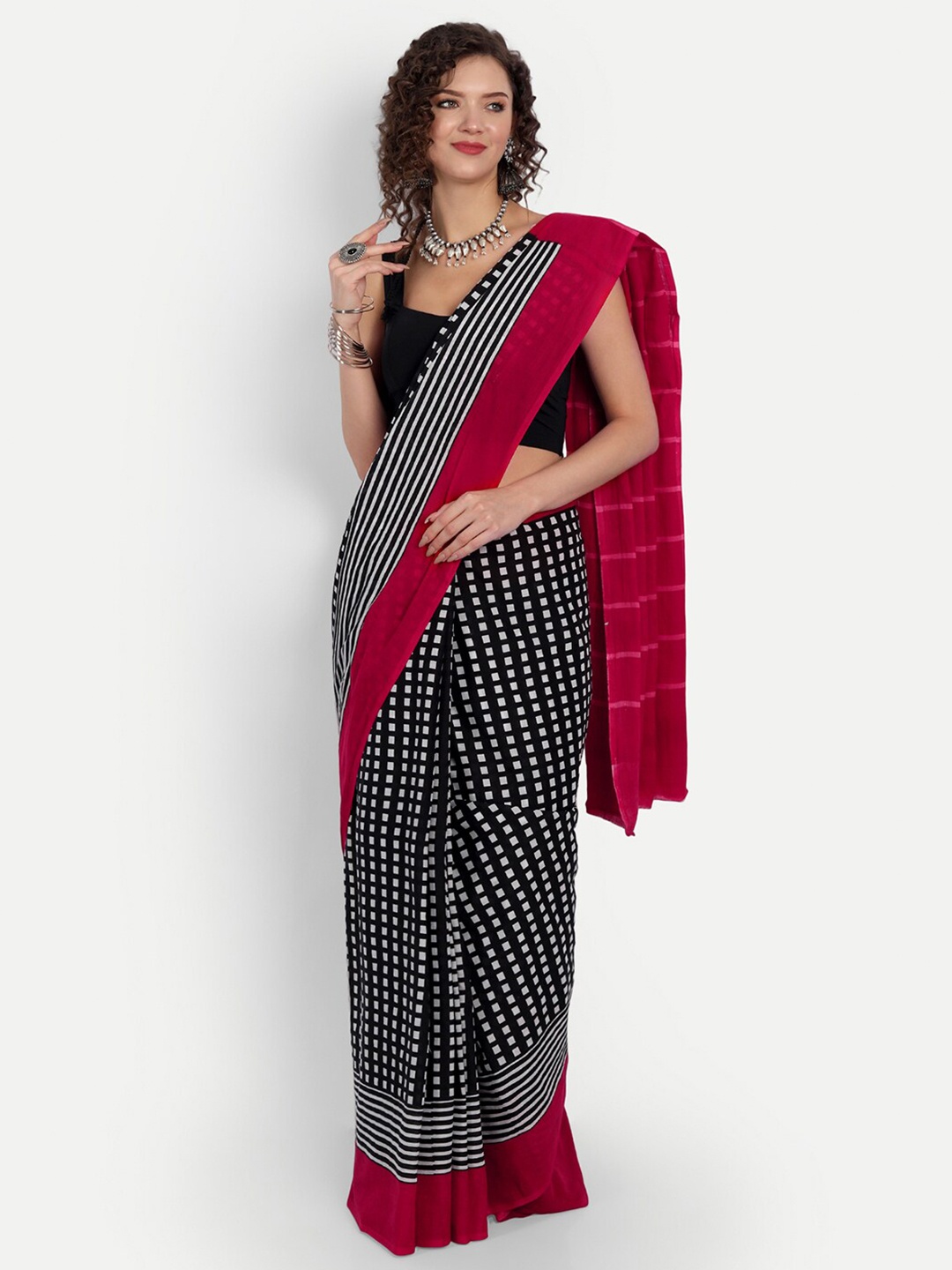 

BUTA BUTI Red & Black Checked Pure Cotton Saree