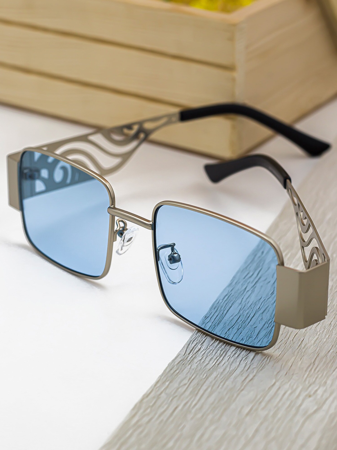 

Bellofox Unisex Blue Lens & White Square Sunglasses