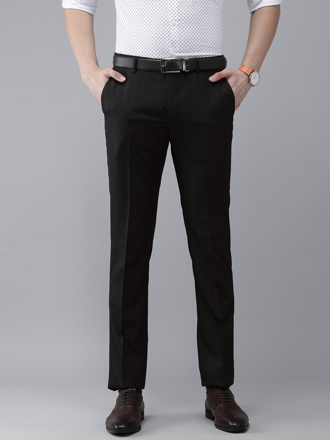 

Arrow Men Black Solid Originals Tailored Fit Trousers