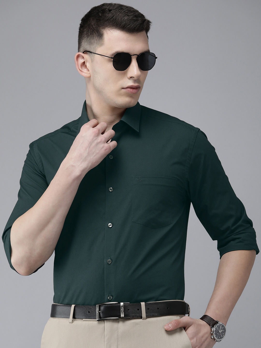 

Arrow Men Green Manhattan Slim Fit Formal Shirt