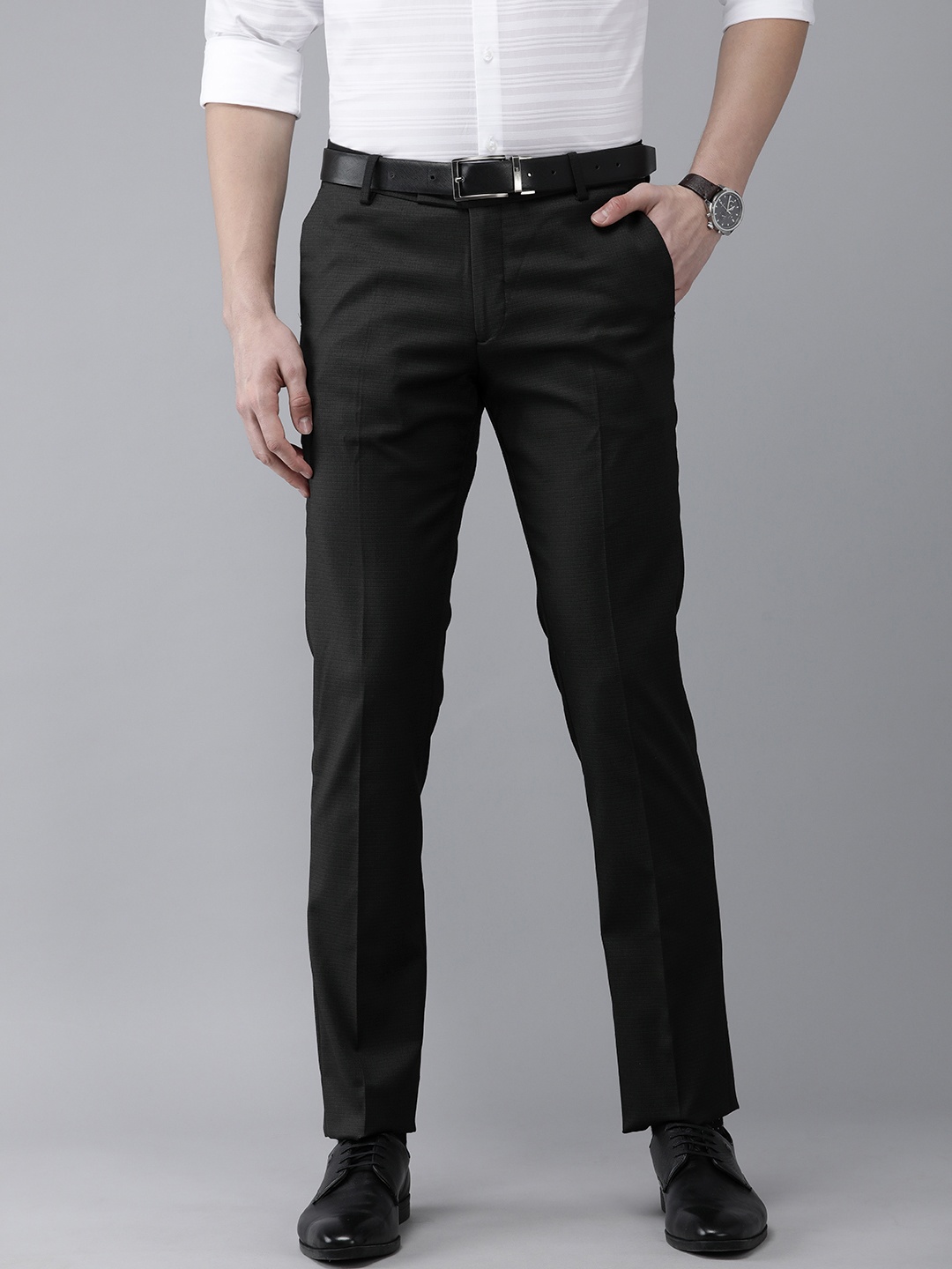 

Arrow Men Black Solid Tailored Fit Trousers