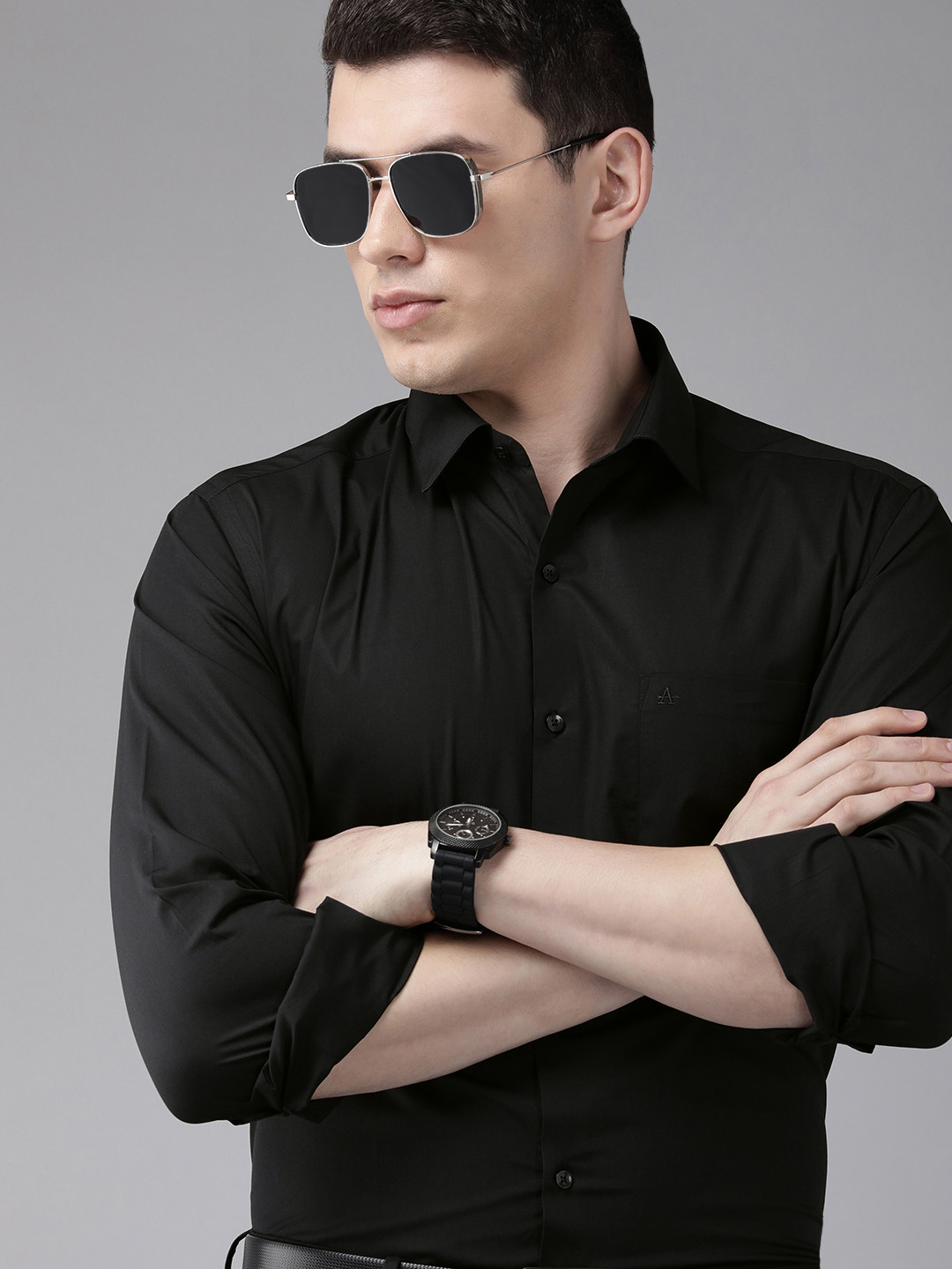 

Arrow Men Black Solid Original Slim Fit Formal Shirt