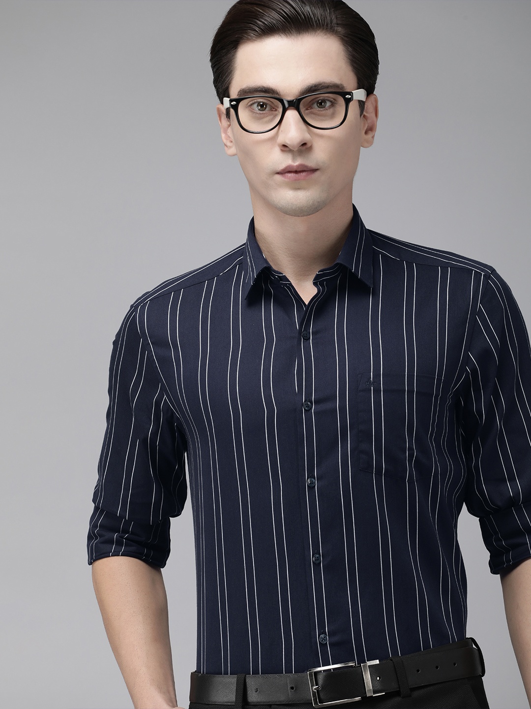 

Arrow Men Navy Blue Slim Fit Striped Formal Shirt