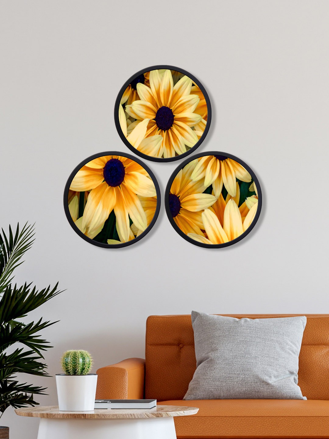 

999Store Set Of 3 Yellow & Blue Printed Round Wall Art