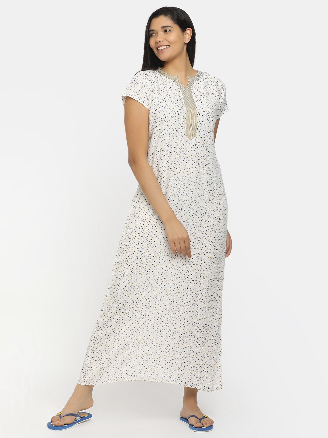 

V-Mart Off White Printed Maxi Nightdress