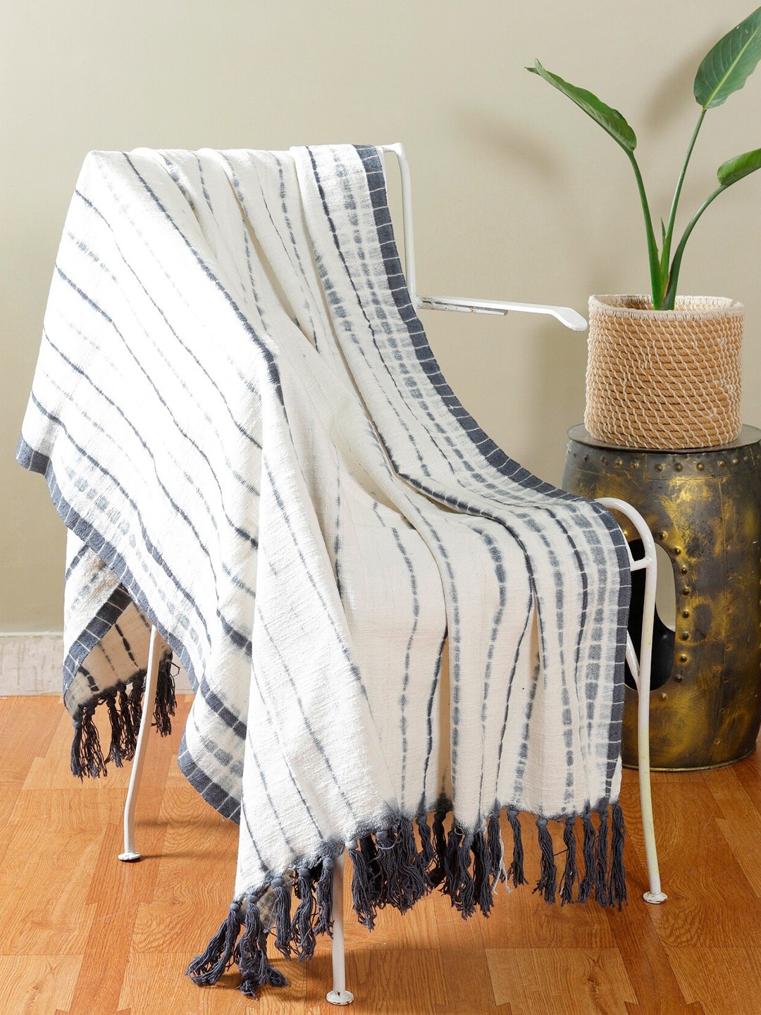 

HANDICRAFT PALACE Grey Tie & Dye Striped Cotton Throws