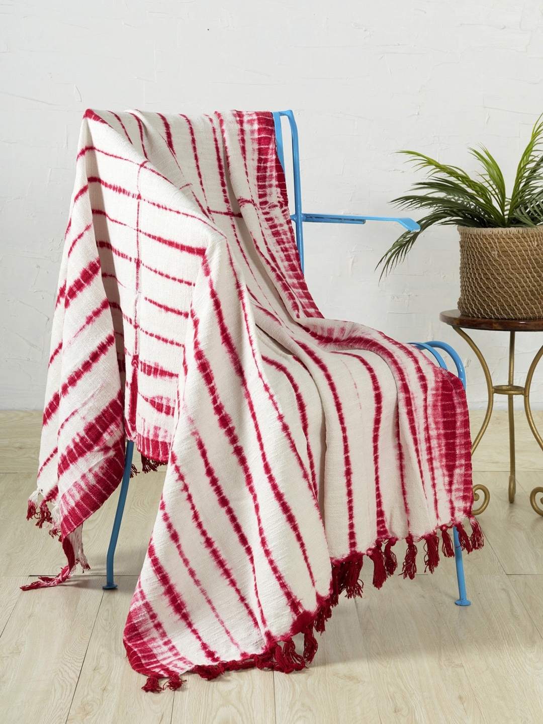 

HANDICRAFT PALACE White & Red Tie & Dye Blanket Throw