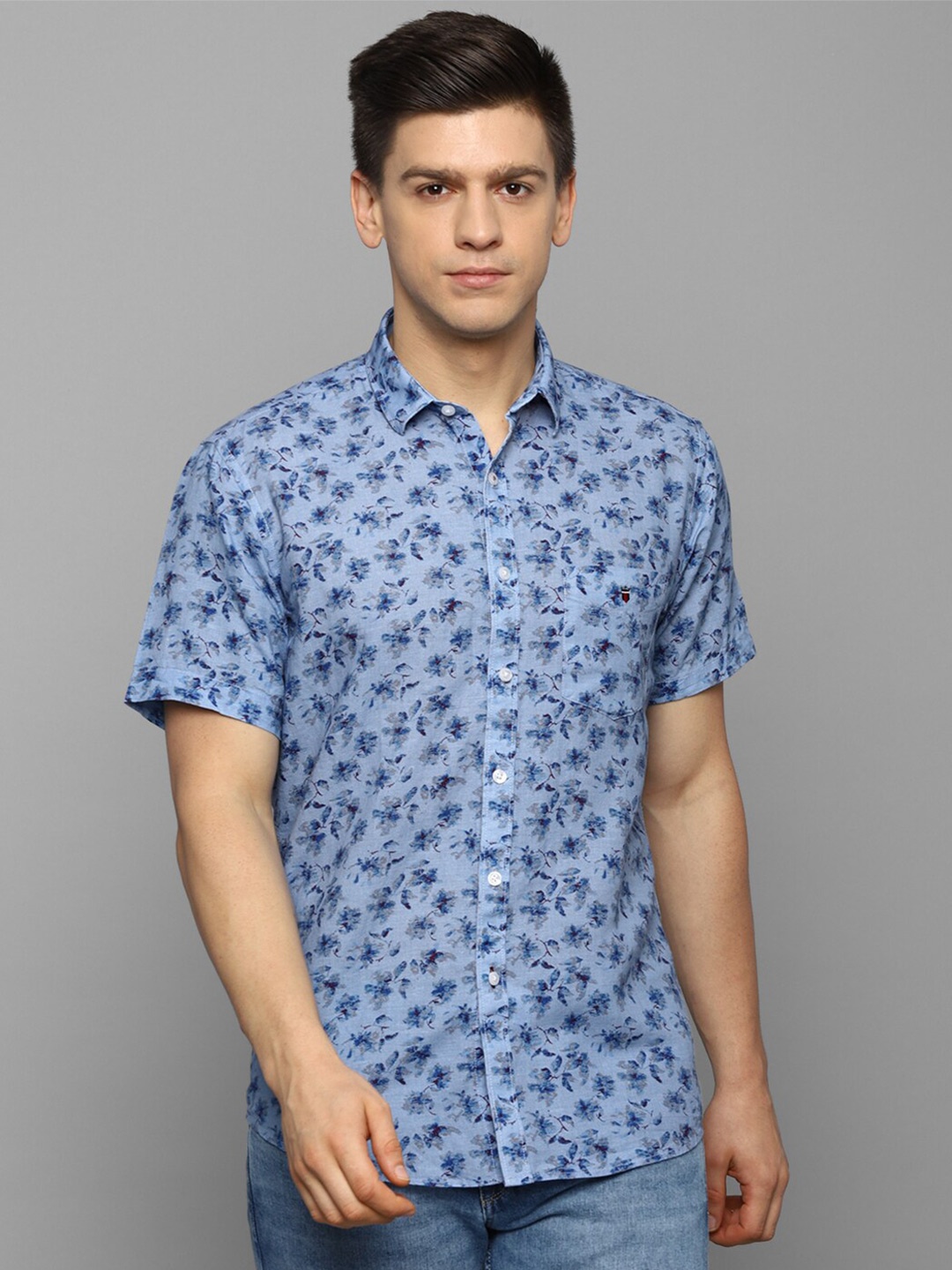 

Louis Philippe Sport Men Blue Slim Fit Floral Printed Casual Shirt