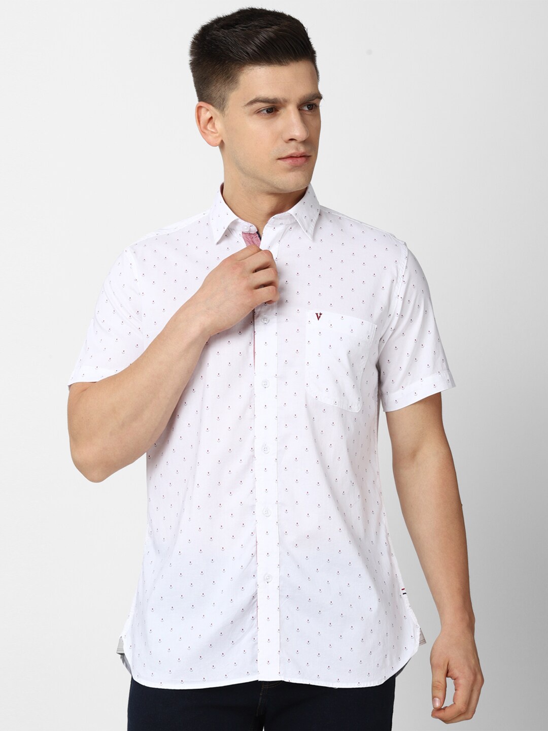 

Van Heusen Sport Men White Slim Fit Printed Casual Shirt