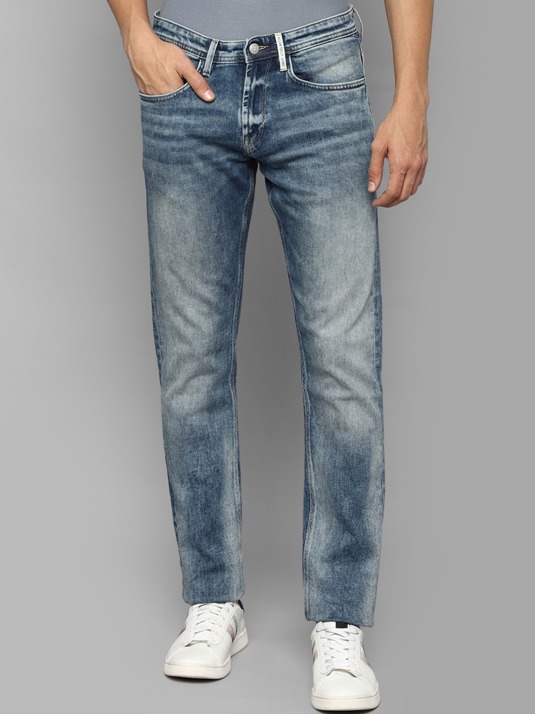 

Allen Solly Men Blue Straight Fit Heavy Fade Jeans