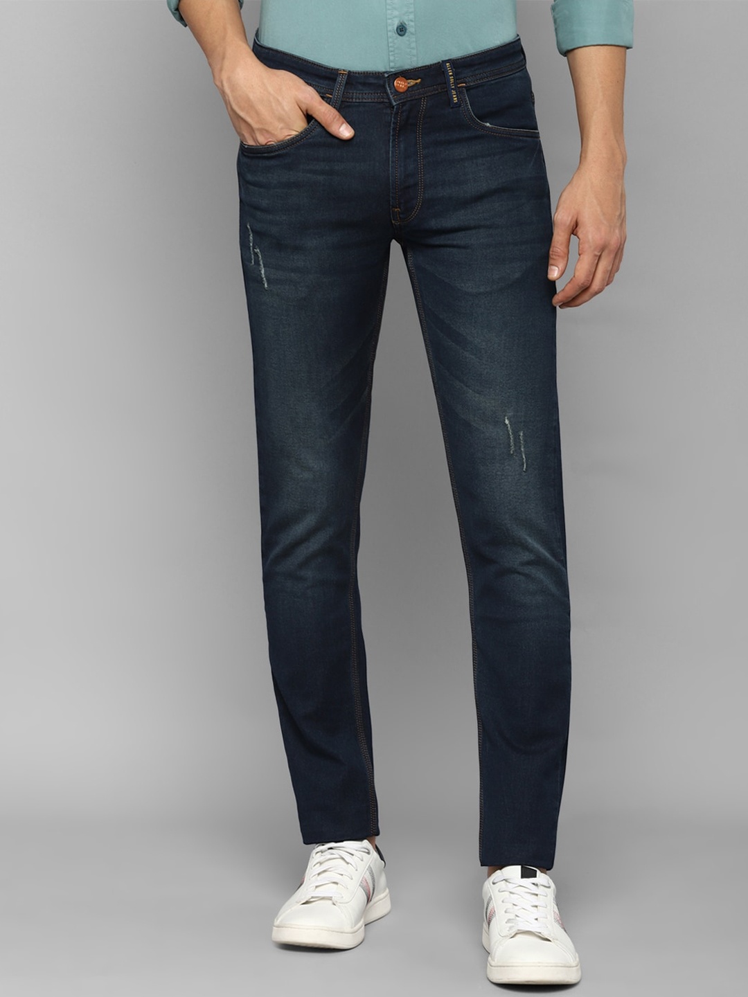 

Allen Solly Sport Men Navy Blue Skinny Fit Low Distress Light Fade Jeans