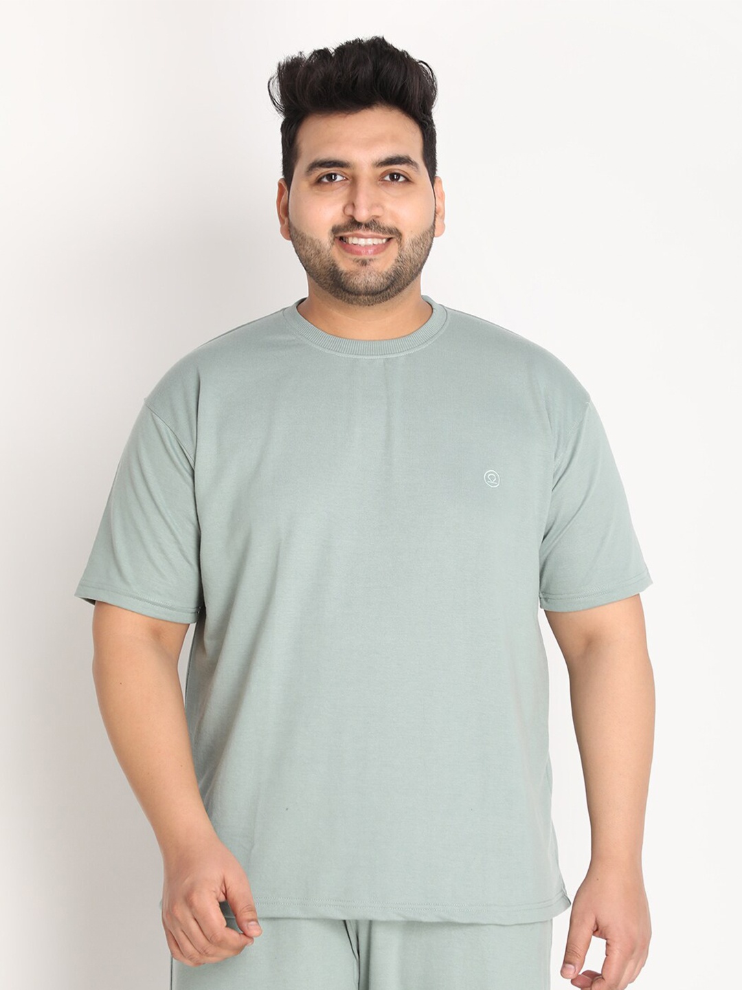 

CHKOKKO Plus Men Green Round Neck T-shirt