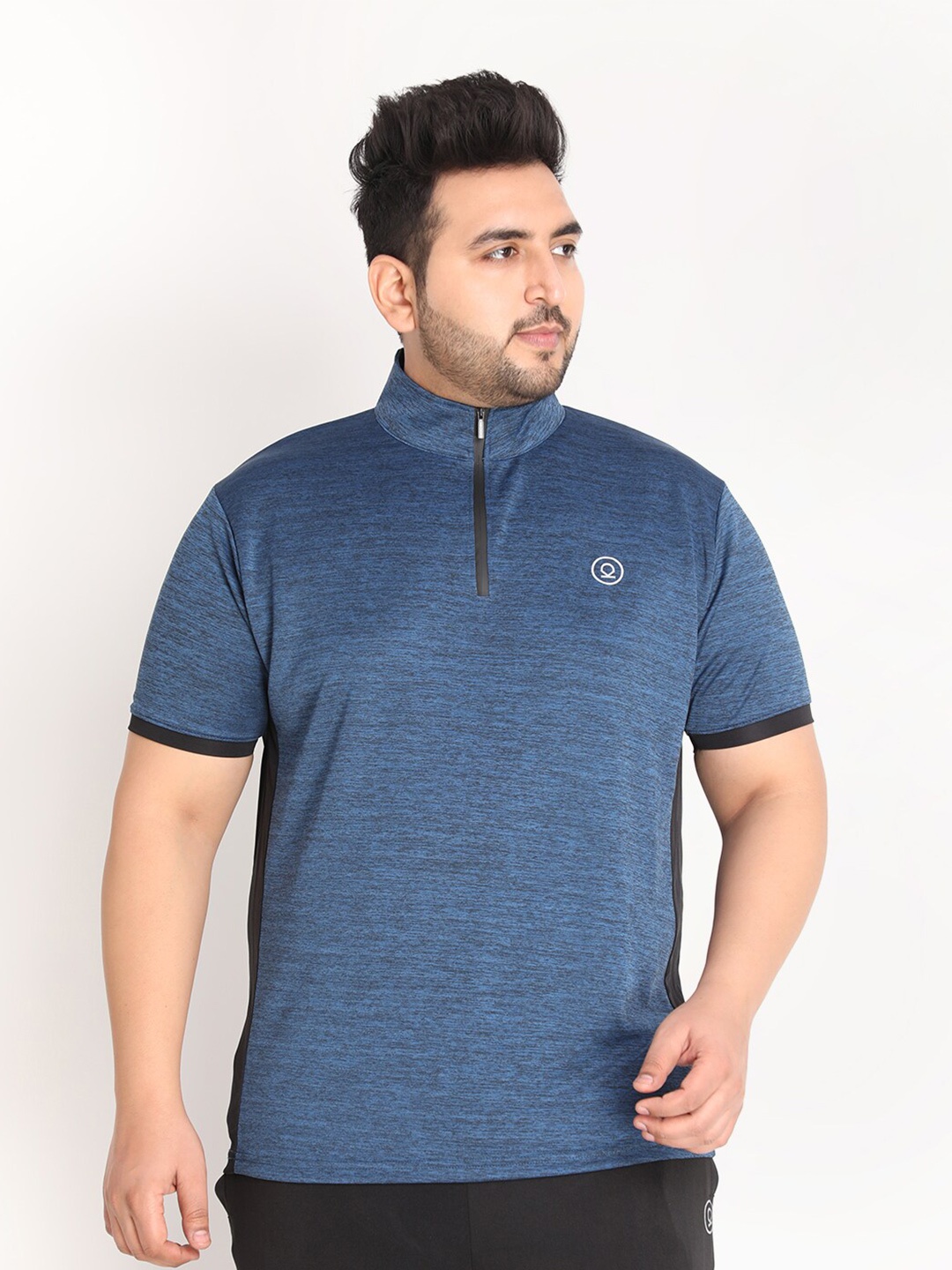 

CHKOKKO Plus Men Blue Polo Collar T-shirt