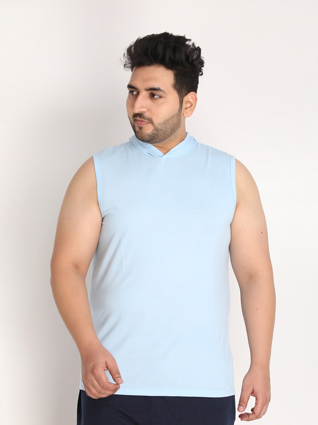 

CHKOKKO Plus Men Blue Hooded T-shirt