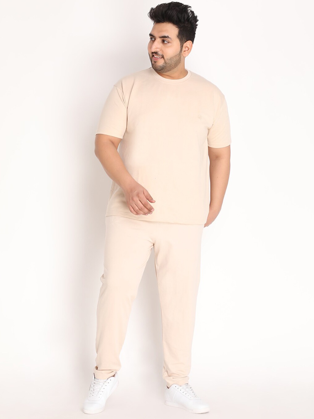 

CHKOKKO Plus Men Pastel-Beige Solid Tracksuit Co-ord