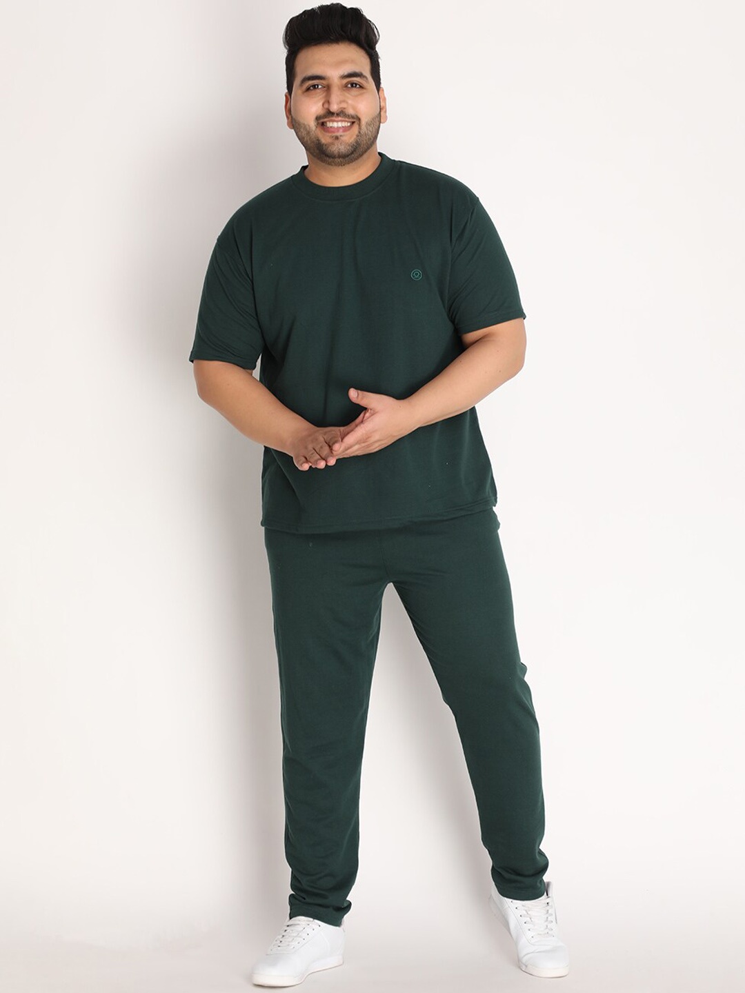 

CHKOKKO Plus Men Bottle-Green Solid Co-Ords
