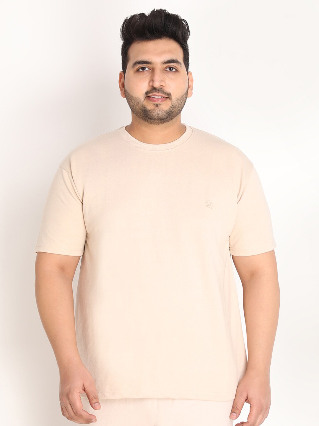 

CHKOKKO Plus Men Beige Cotton T-shirt