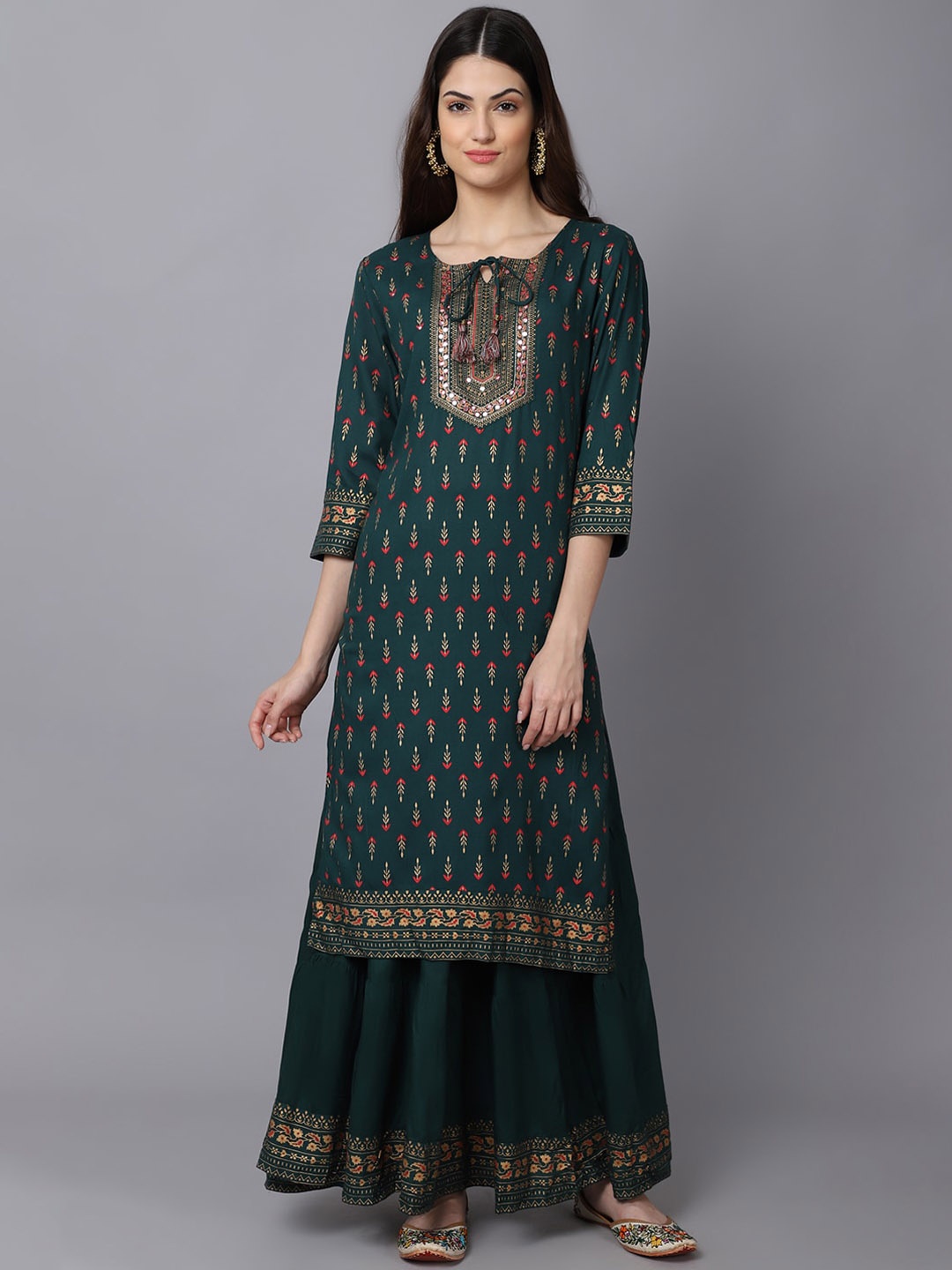 

ANAISA Women Green Ethnic Motifs Embroidered Kurta with Skirt