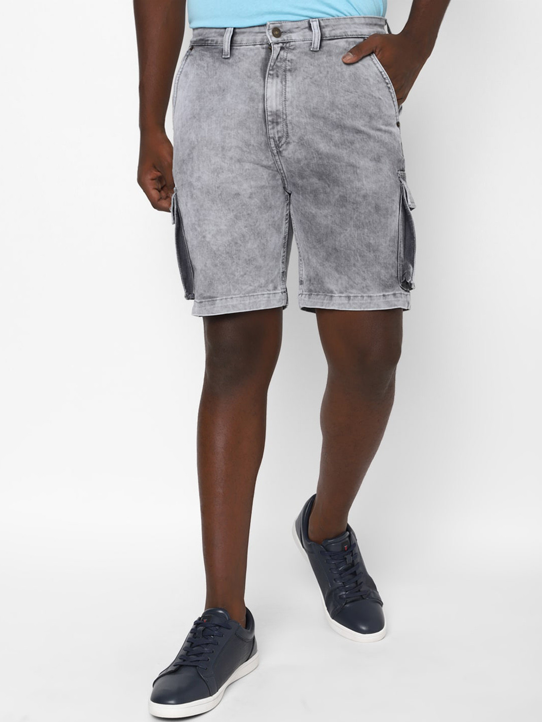 

FOREVER 21 Men Grey Washed Denim Shorts