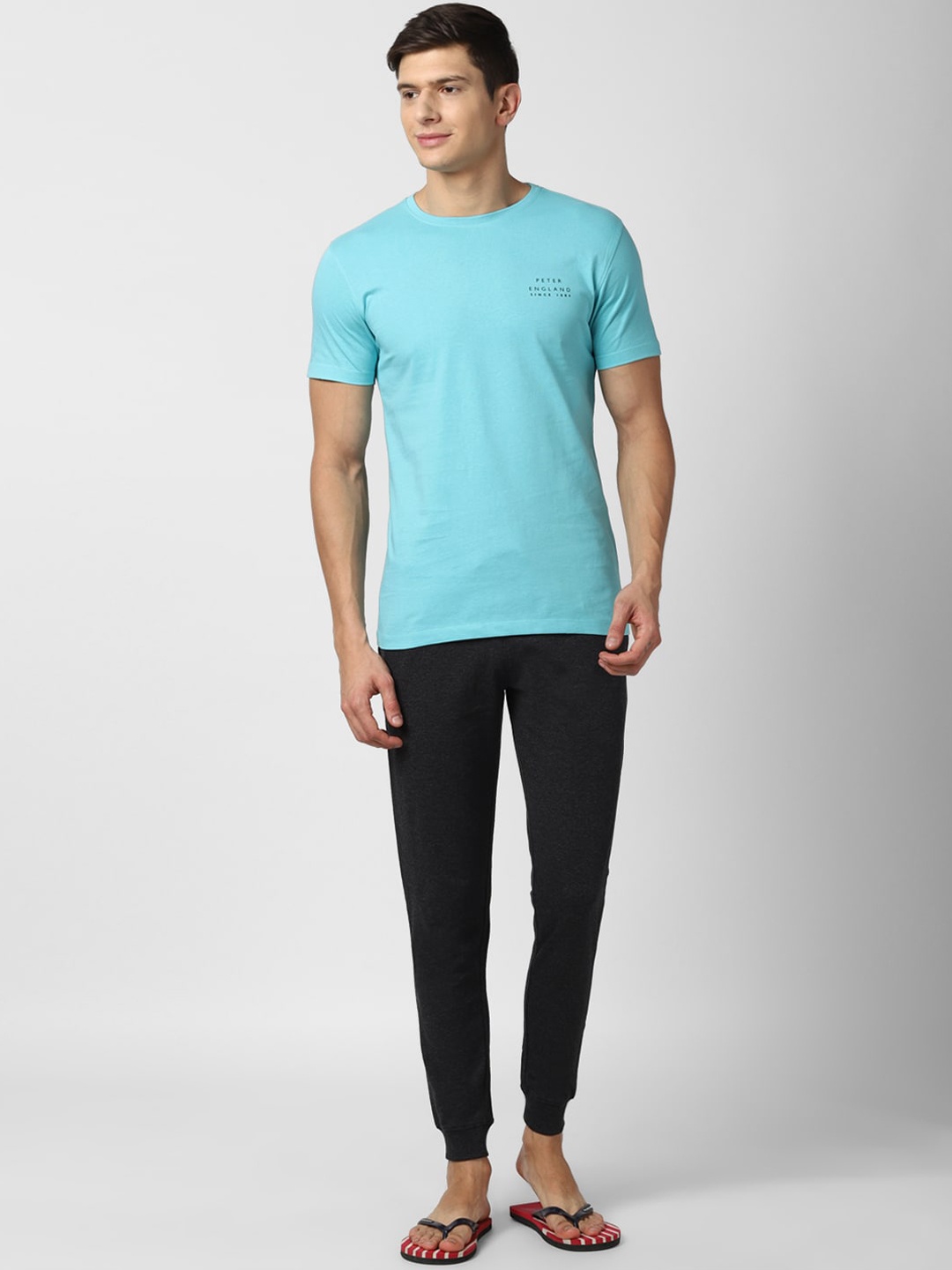 

Peter England Men Turquoise Blue & Black Solid Pure Cotton Night Suit