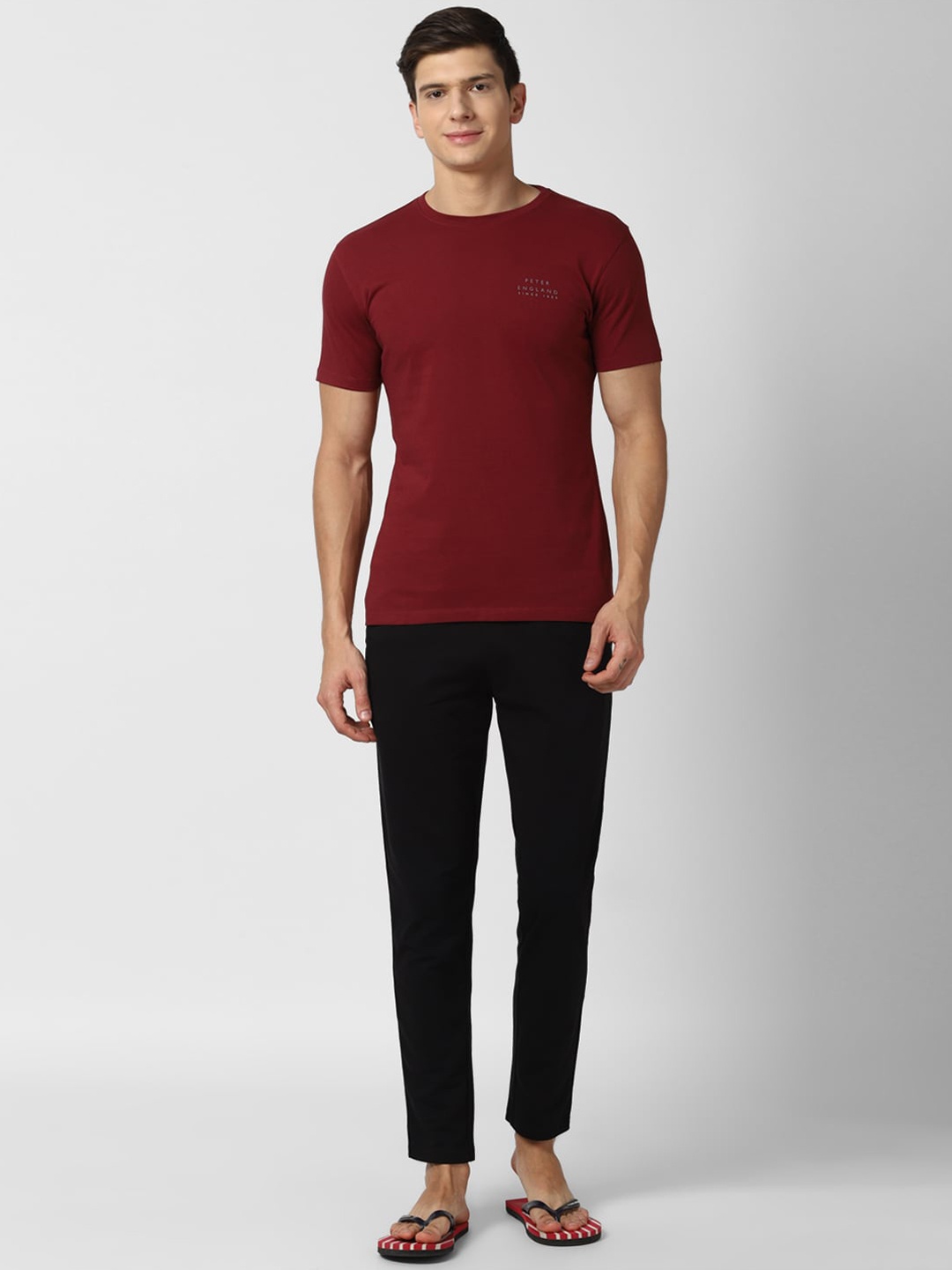 

Peter England Men Maroon & Black Solid Pure Cotton Night suit