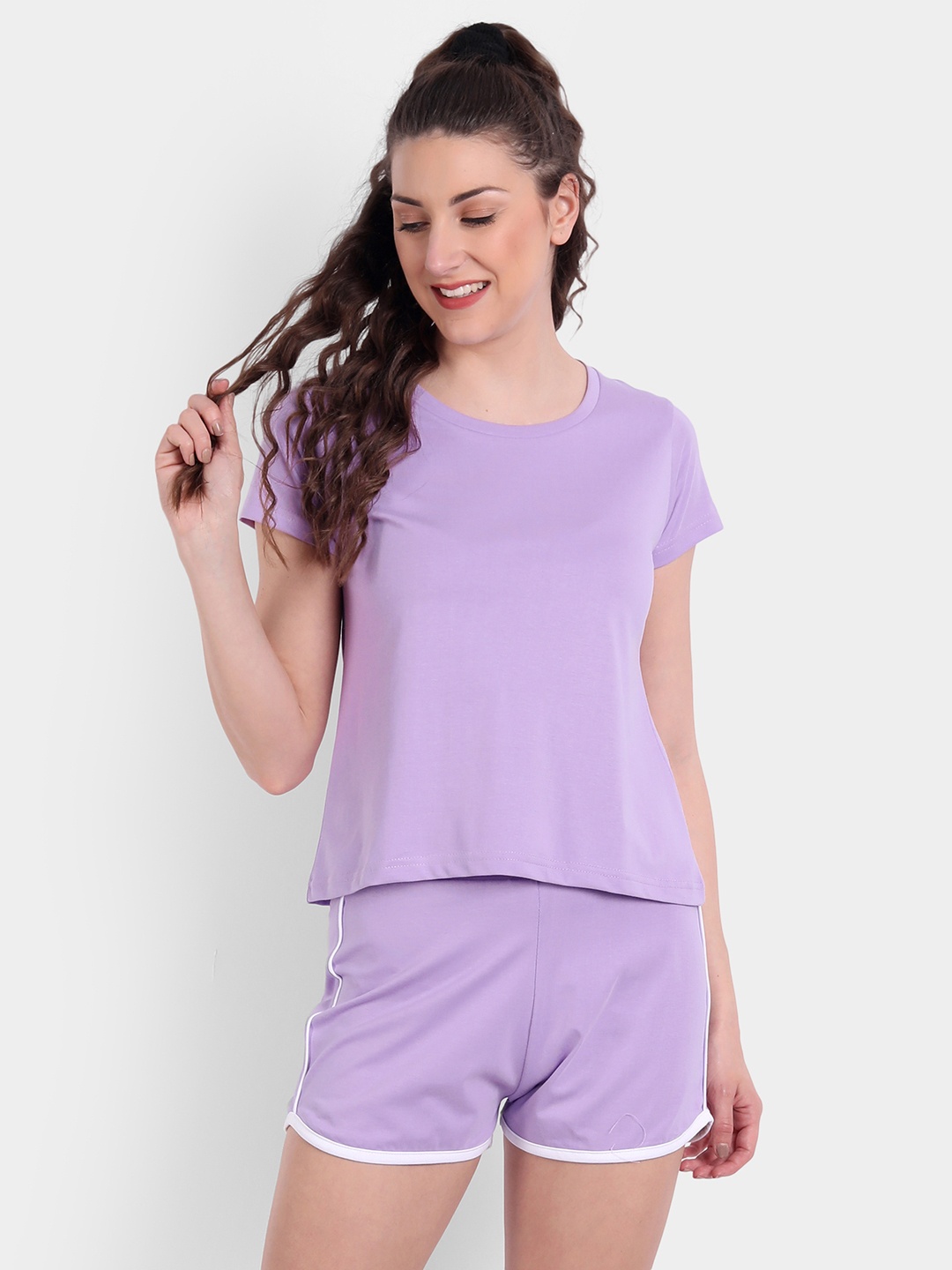 

COLOR CAPITAL Women Lavender & Black Night suit
