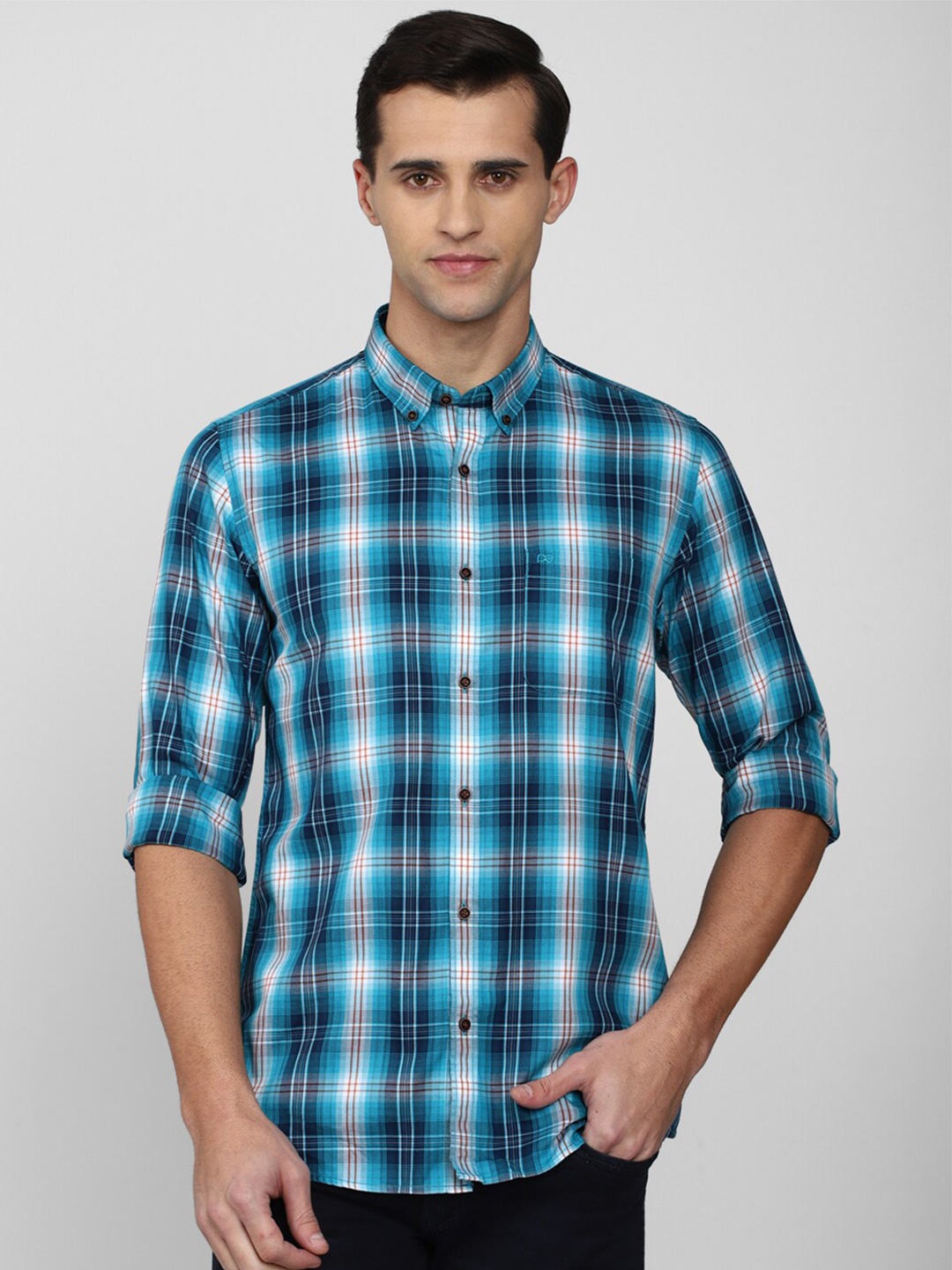 

Peter England Casuals Men Blue& White Slim Fit Tartan Checks Checked Casual Shirt