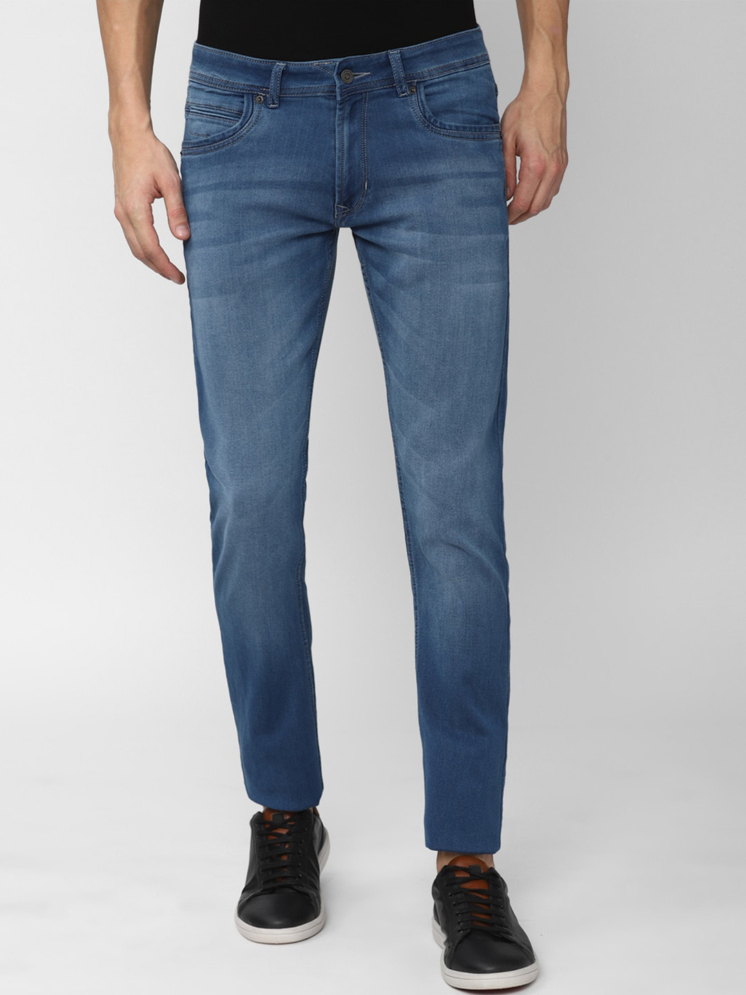 

Peter England Casuals Men Blue Skinny Fit Low Distress Heavy Fade Jeans