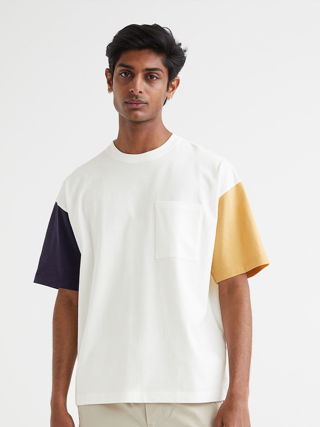 

H&M Men White Oversized Fit Pure Cotton T-shirt