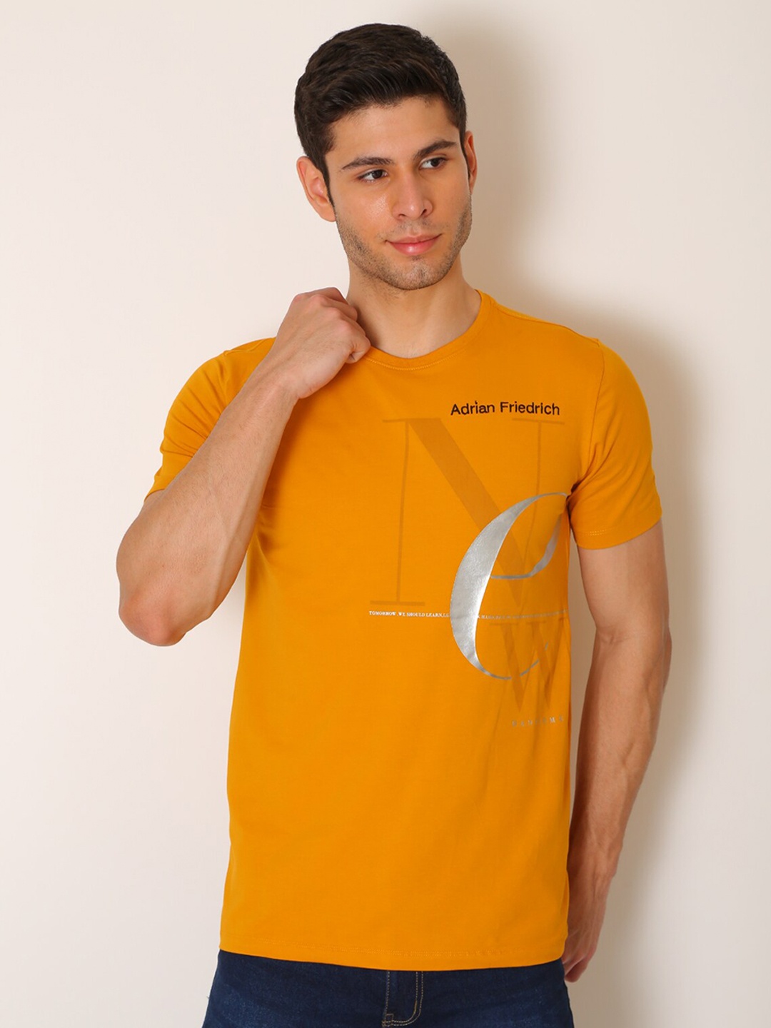 

VINSON Men Mustard Yellow V-Neck Raw Edge Slim Fit T-shirt